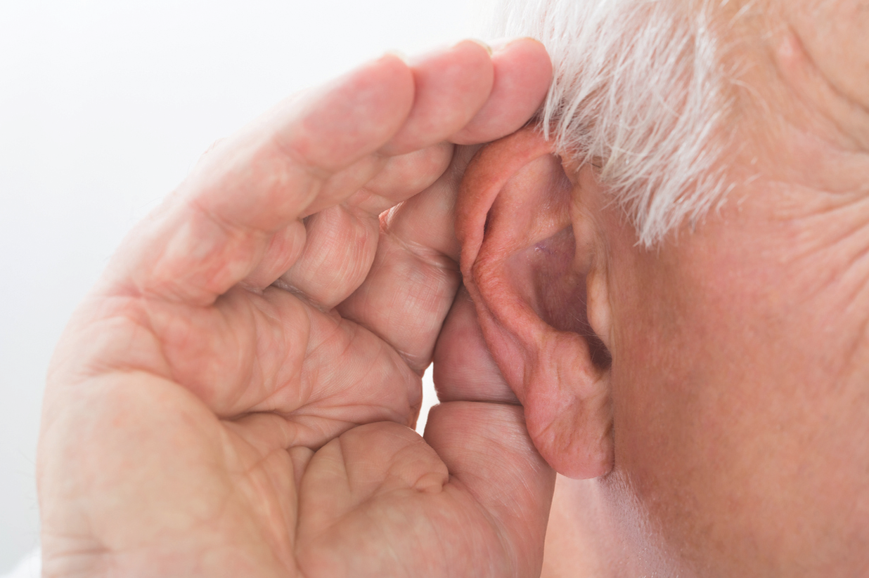 La sordesa en la gent gran. FOTO: Arxiu