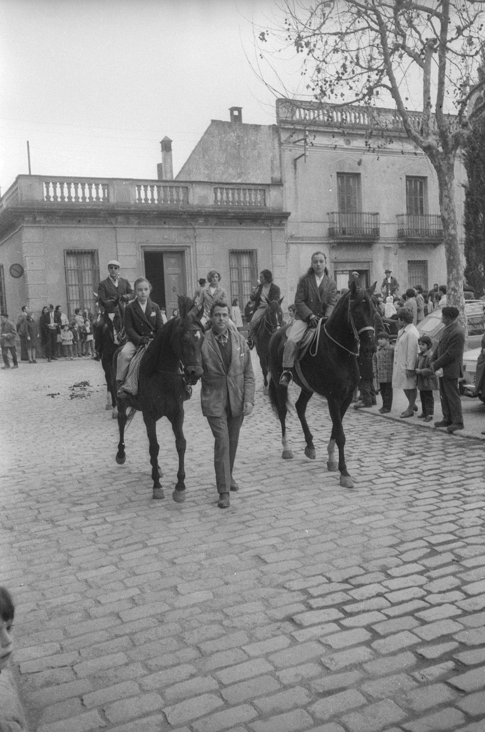 La Rua dels Tres Tombs a l'any 1970. Foto: Fons Cabanas. AMSCV.