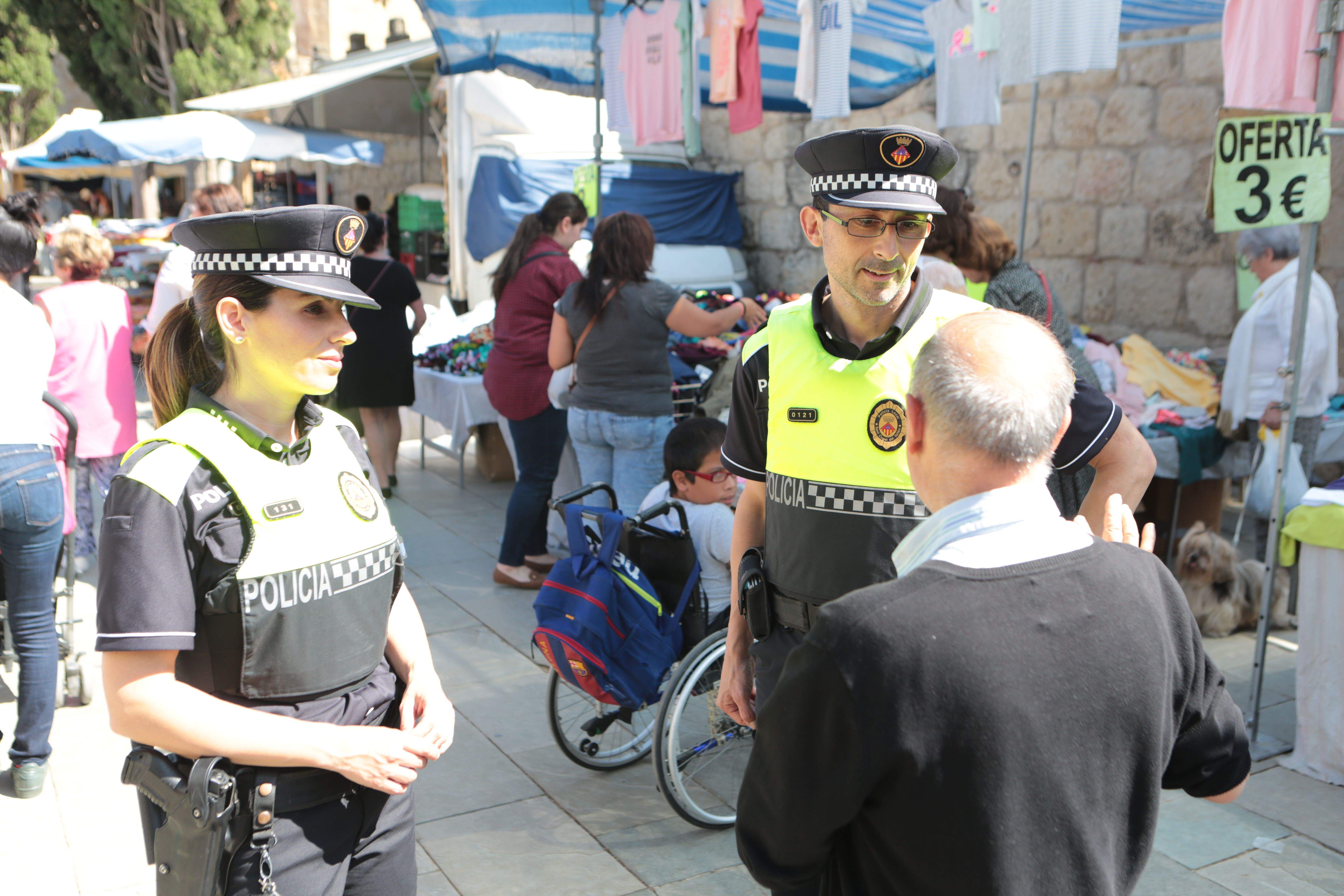 Policia Local a Sant Cugat. FOTO: Artur Ribera
