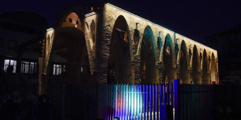 Celler Cooperatiu adornat per la presentació. FOTO: Bernat Millet