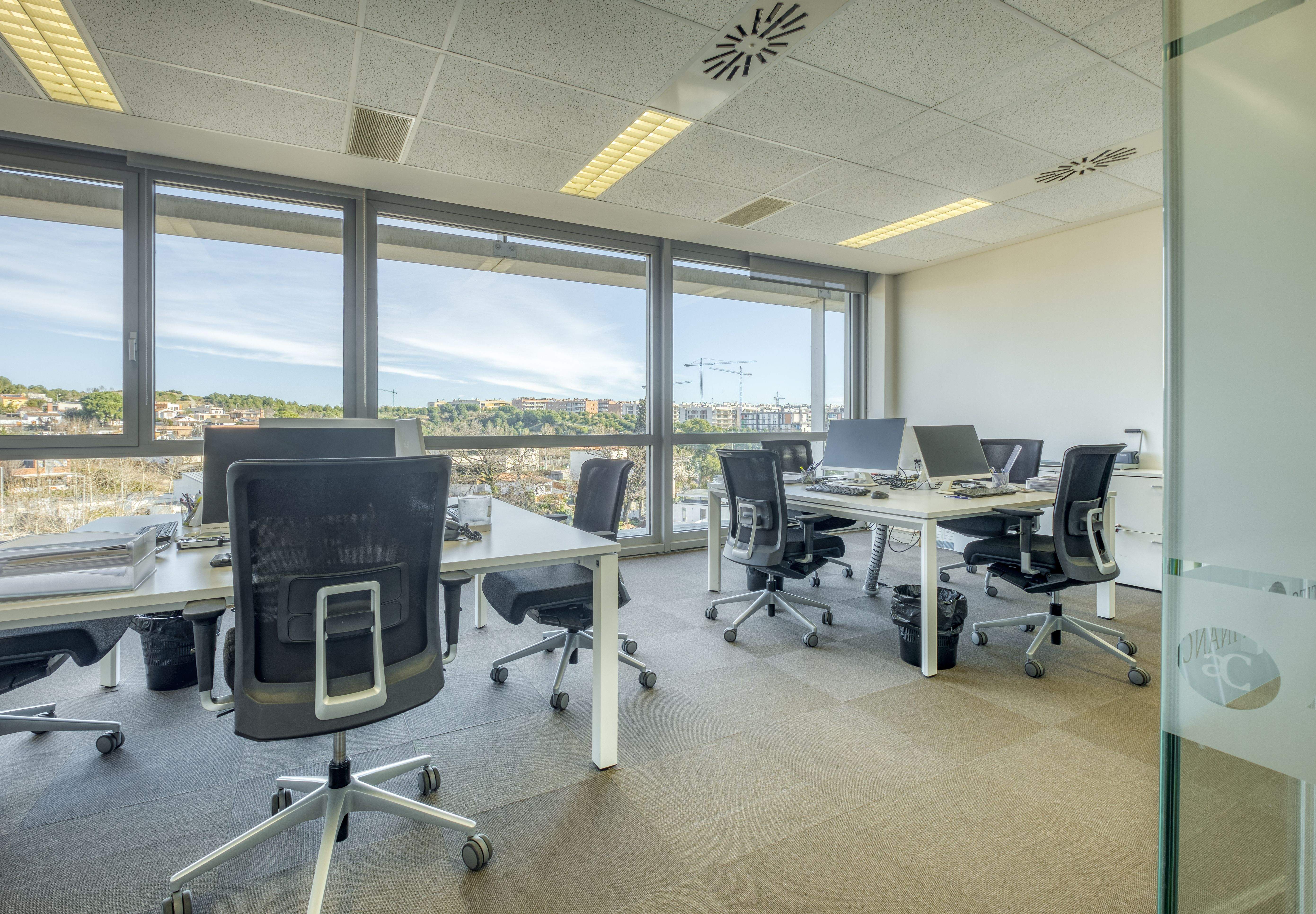 Interior de l'oficina d'aProperties a Sant Cugat FOTO: Cedida