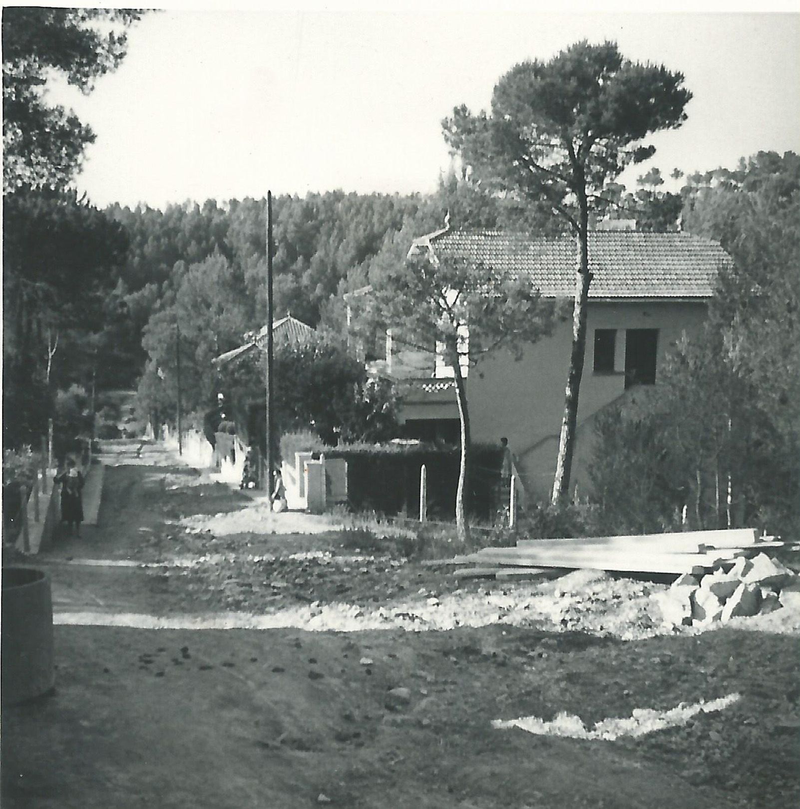 Baixada de Can Llobet al Juliol del 1955 Foto: Arxiu Aram.
