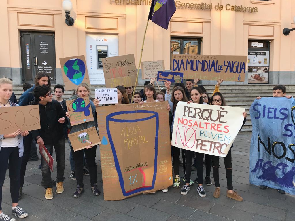 Manifestació contra el canvi climàtic a Sant Cugat. FOTO: Ferran Mitjà