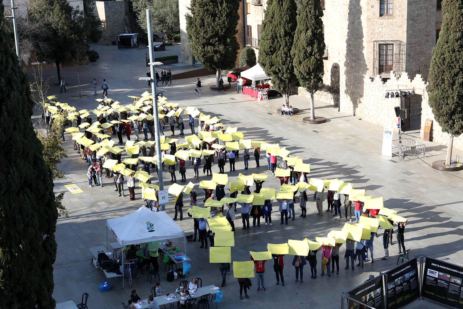 Mega foto d'Òmnium. Foto: Lali Álvarez