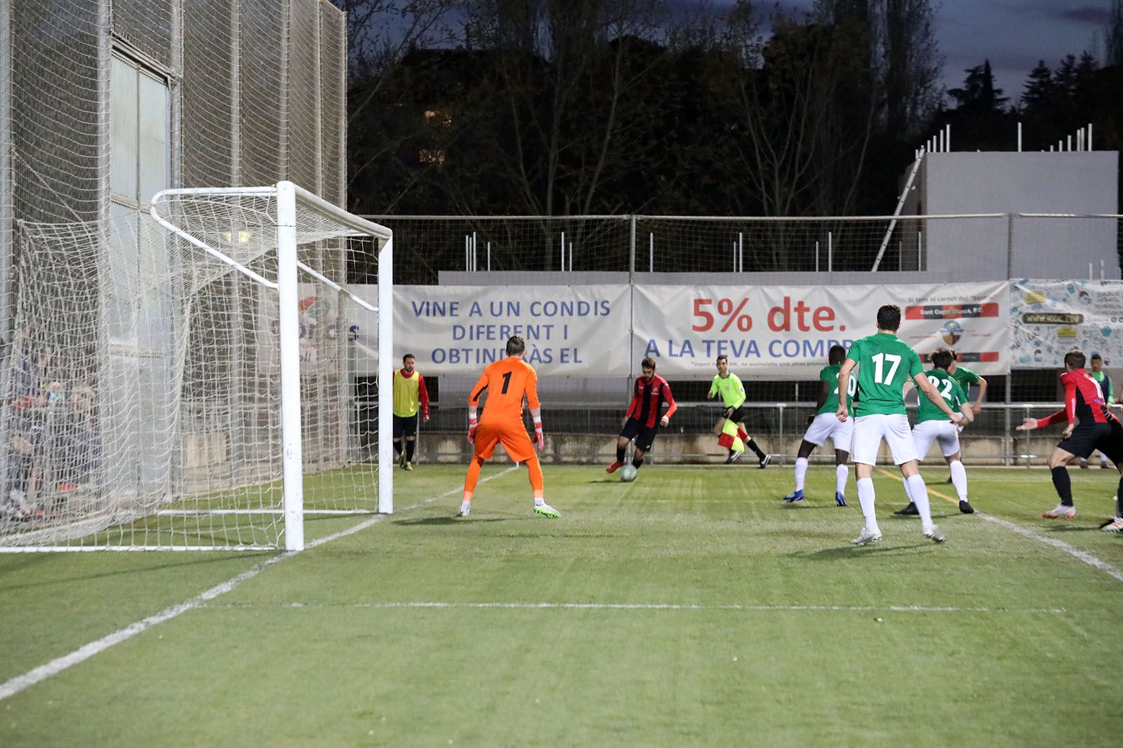 Lliga de futbol: Sant Cugat FC-UE La Jonquera. Foto: Lali Álvarez