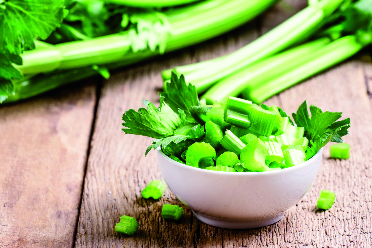 L'api és un dels aliments més depuratius que potsmenjar FOTO: Cedida