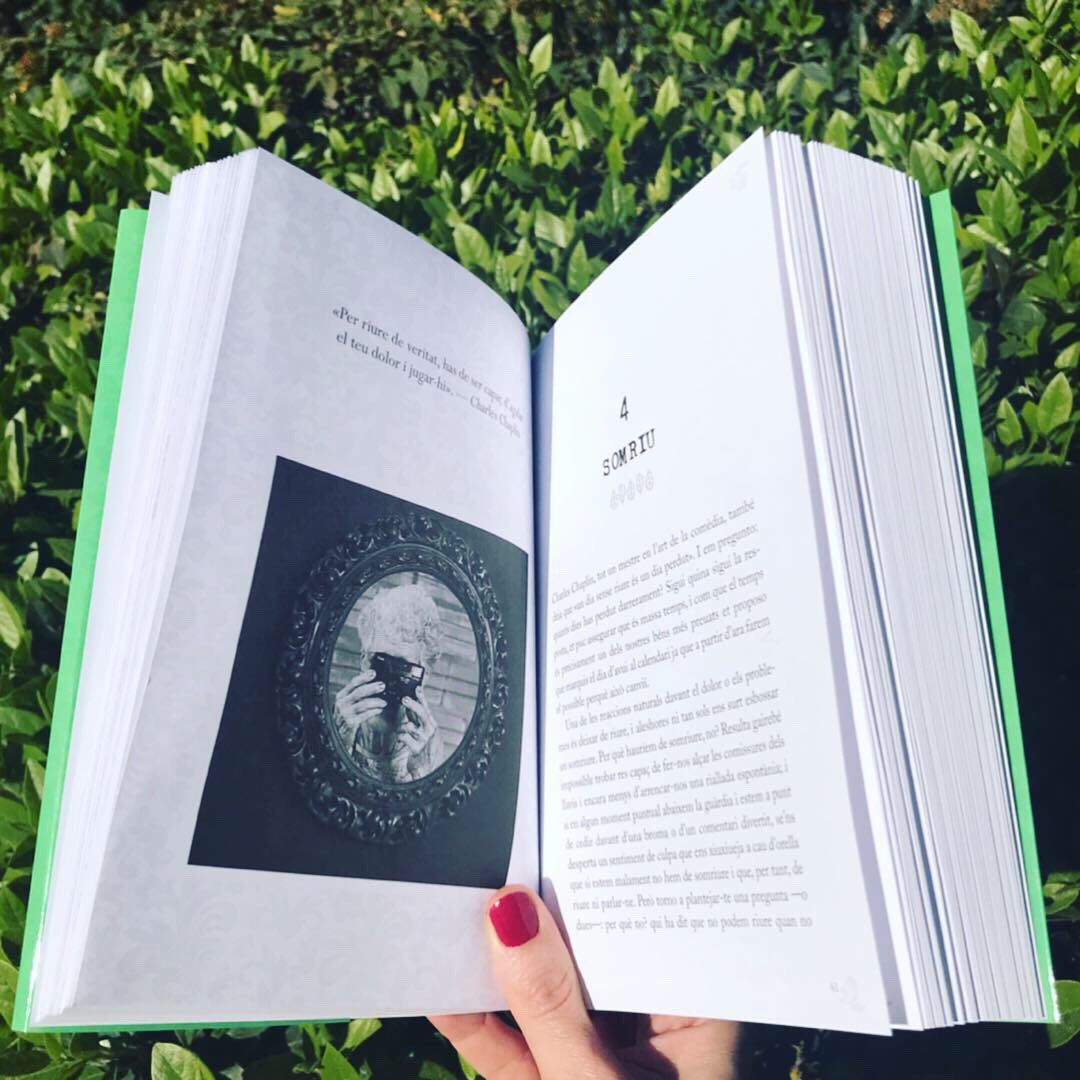 El llibre 'No et rendeixis', de Tània Sarrias. FOTO: Cedida