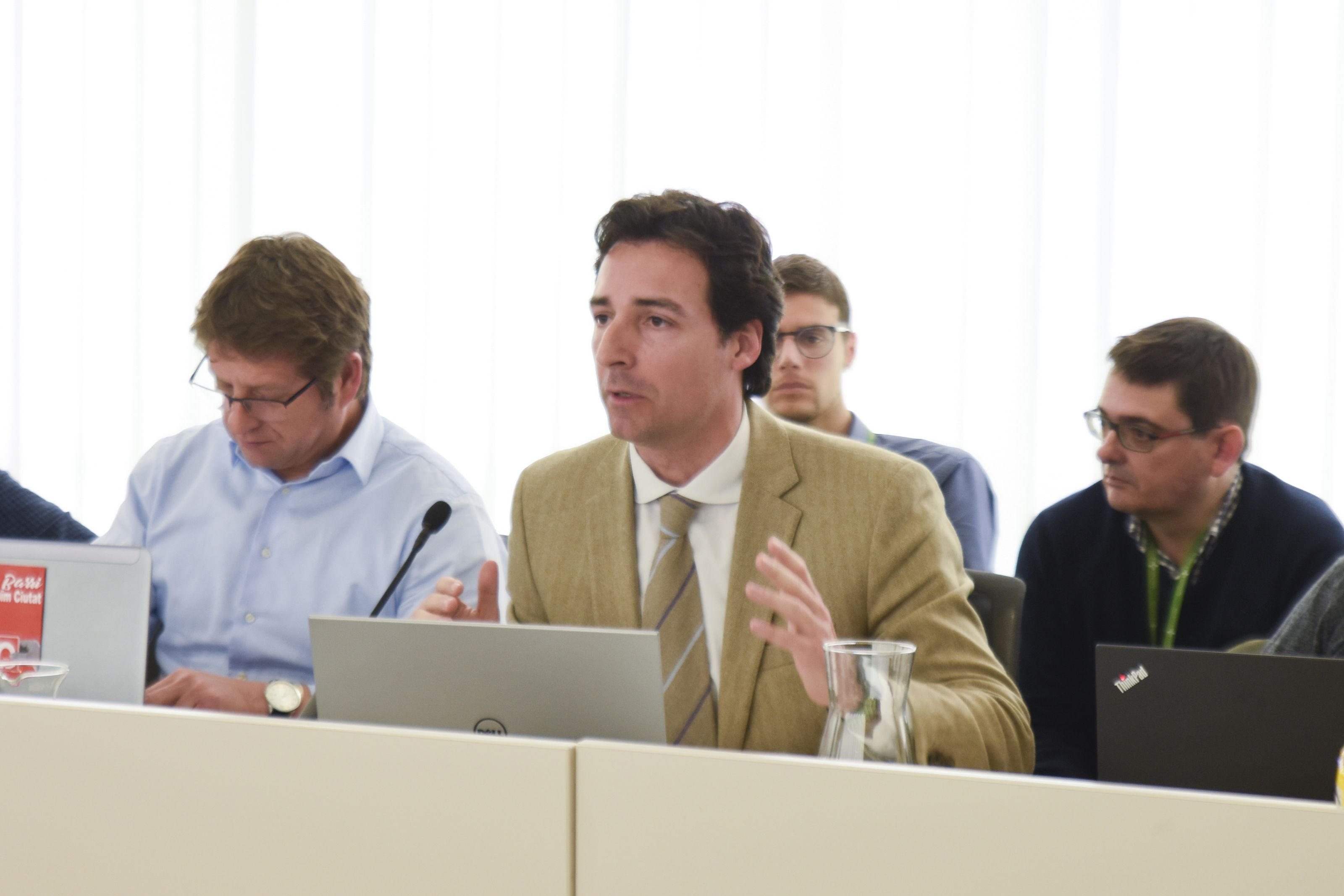 Álvaro Benejam durant un ple municipal. FOTO: Bernat Millet