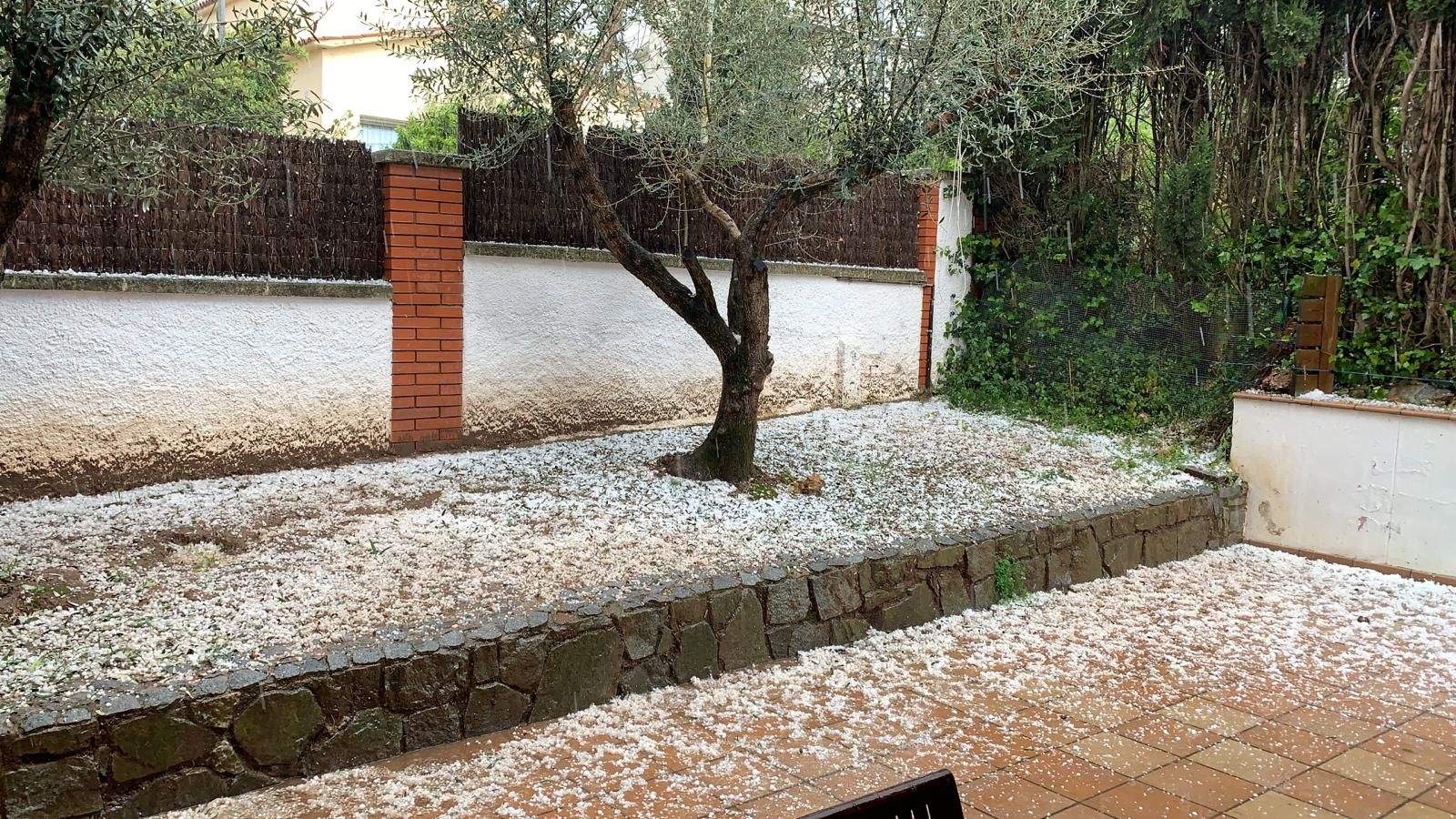 Imatge de la pedregada a Valldoreix. FOTO: José Ferrer