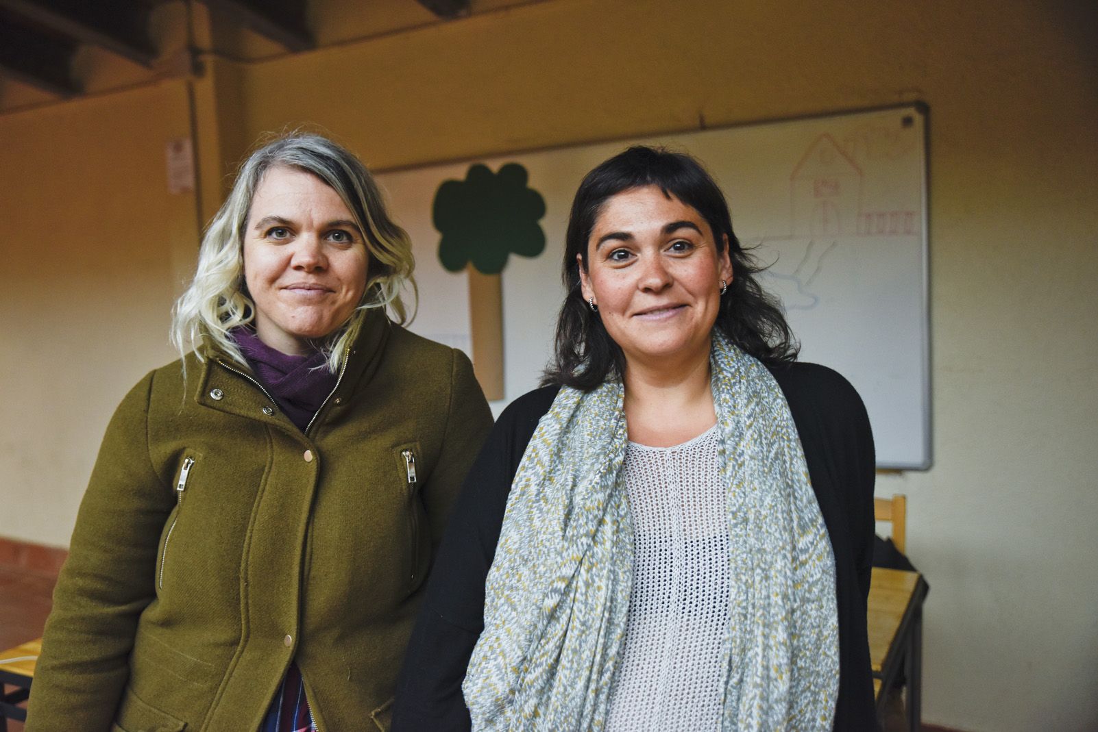 Iona Casadevall i Laura Alegre, de la Coordinadora de l'Associació de Famílies d'Alumnes FOTO: Bernat Millet