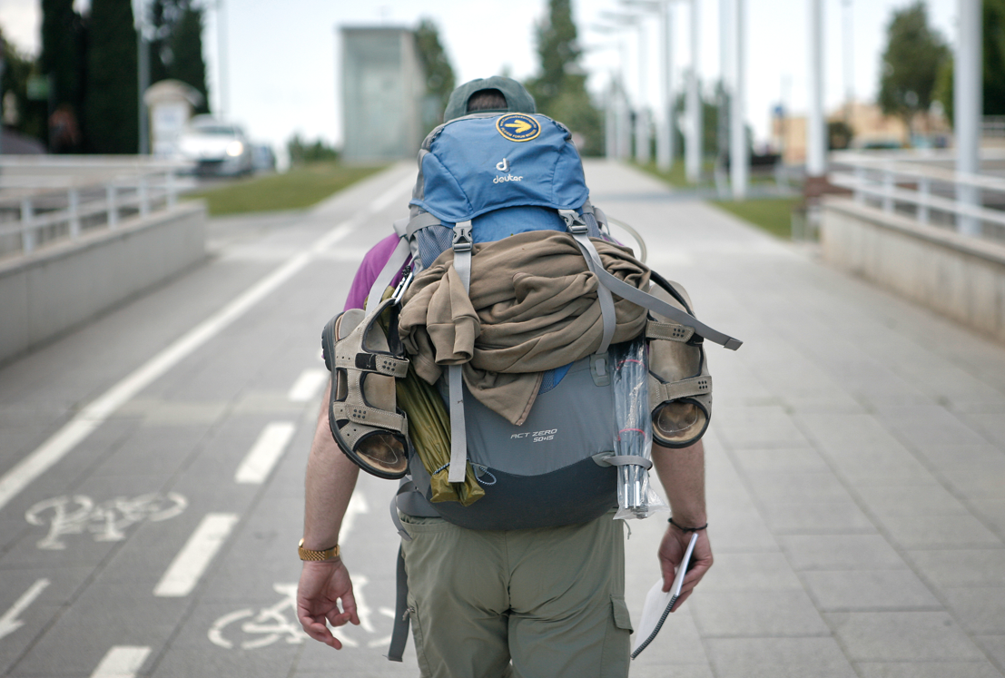 Un turista a Sant Cugat FOTO: Artur Ribera