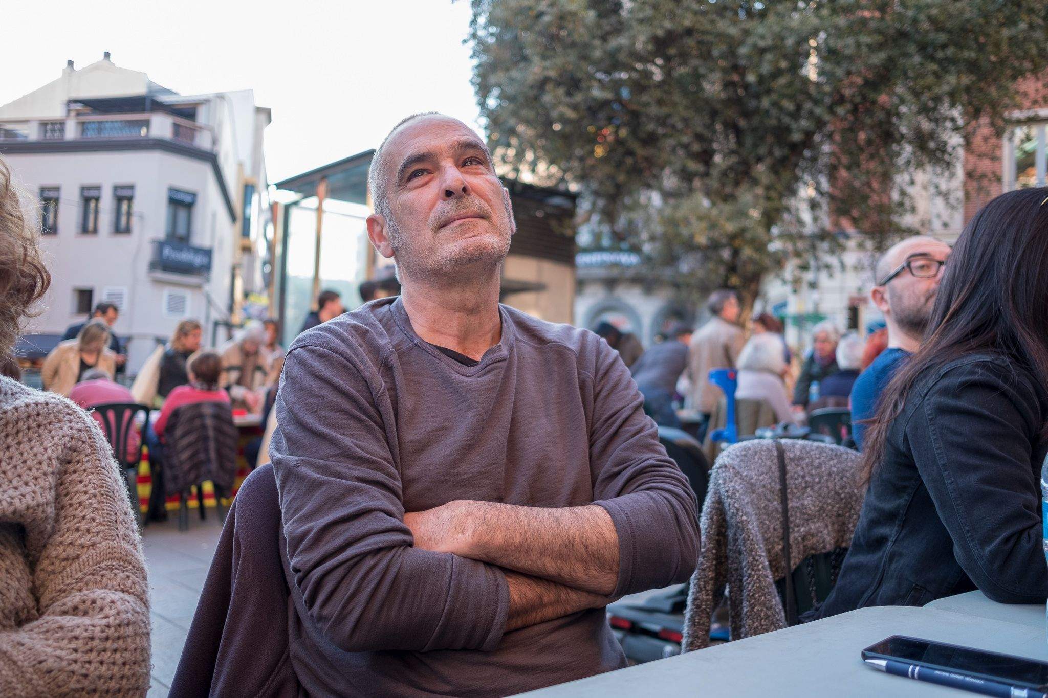 La taula d'escriptors a la plaça dels 4 cantons. FOTO: Ale Gómez.
