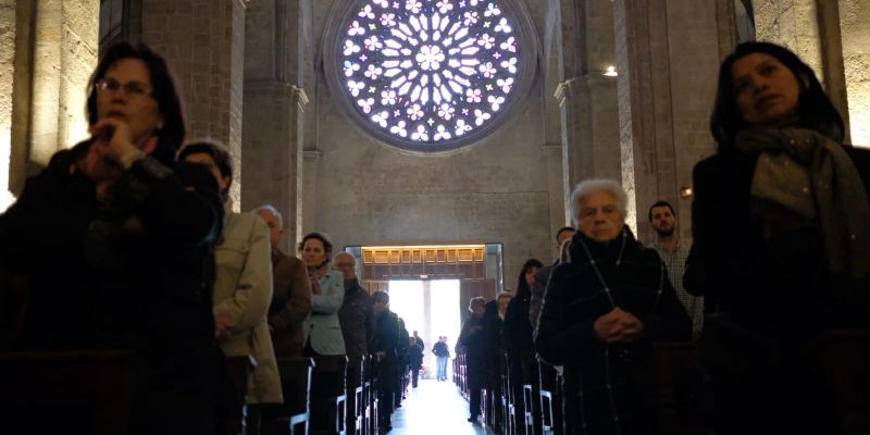 El Via Crucis ha recorregut els carrers del centre de Sant Cugat. FOTO: Àlex Gómez