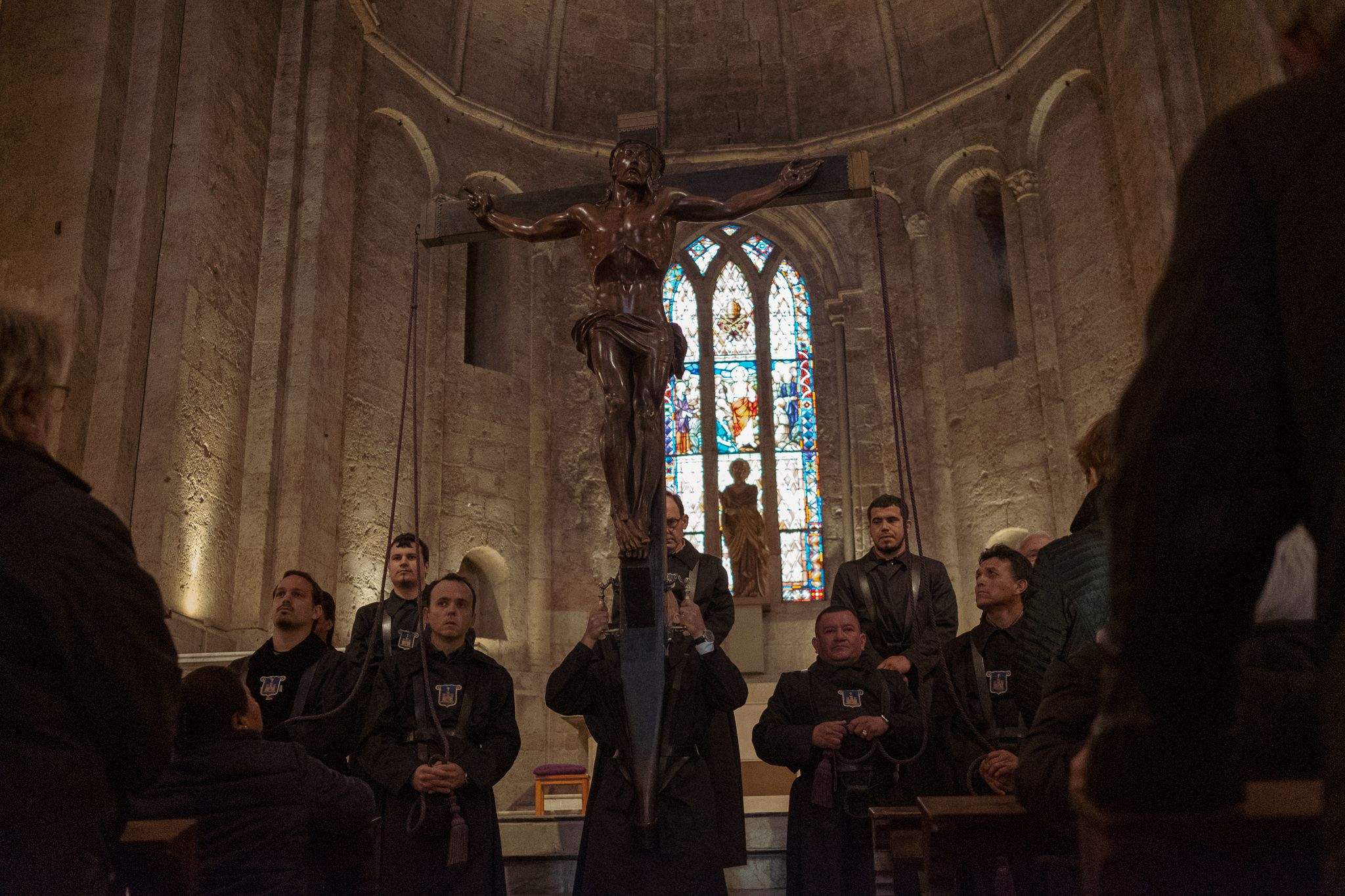 El Via Crucis ha desfilat pel centre de Sant Cugat. FOTO: Alex Gómez