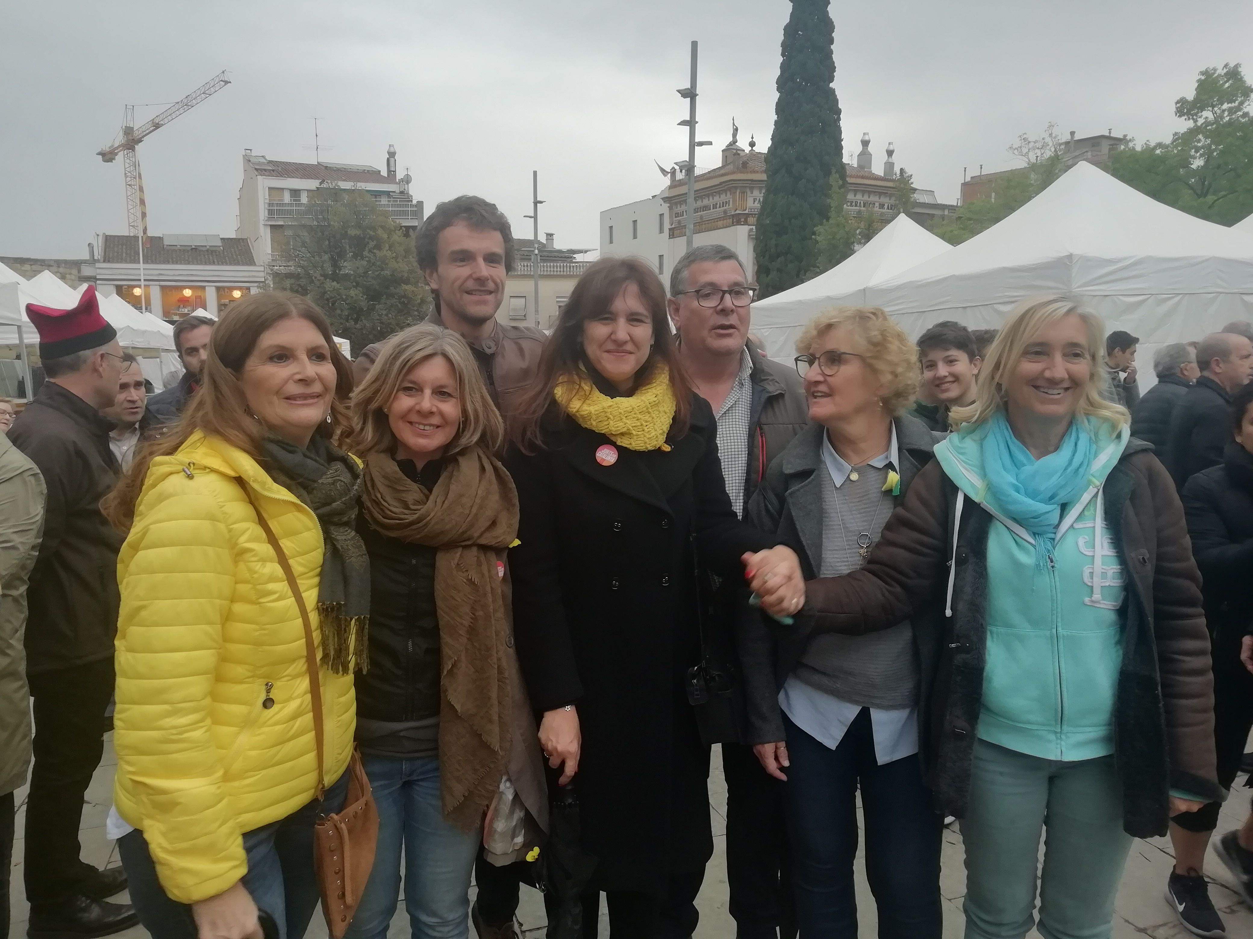 Laura Borràs, amb representants polítics de Junts per Sant Cugat i Junts per Valldoreix FOTO: TOT Sant Cugat