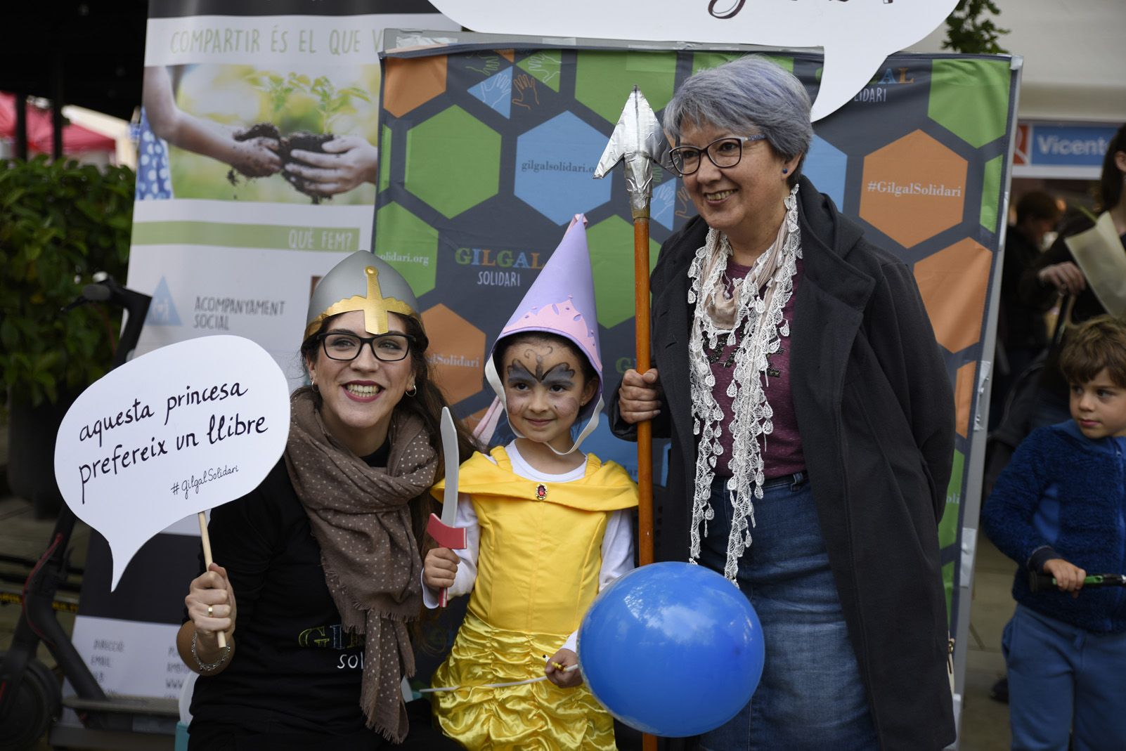 La diada de Sant Jordi a Sant Cugat. Foto: Bernat Millet.