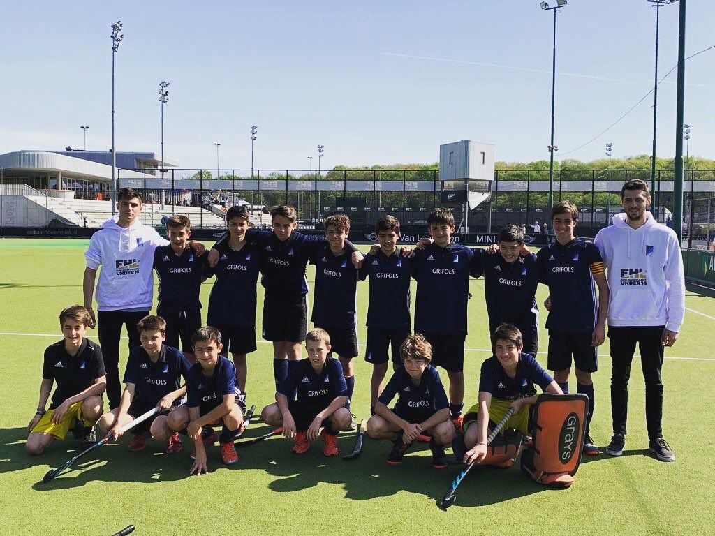 L'equip infantil masculí del Junior FC assoleix medalla en la seva primera competició europea, l'Euro Hockey Club. FOTO: Twitter Junior FC