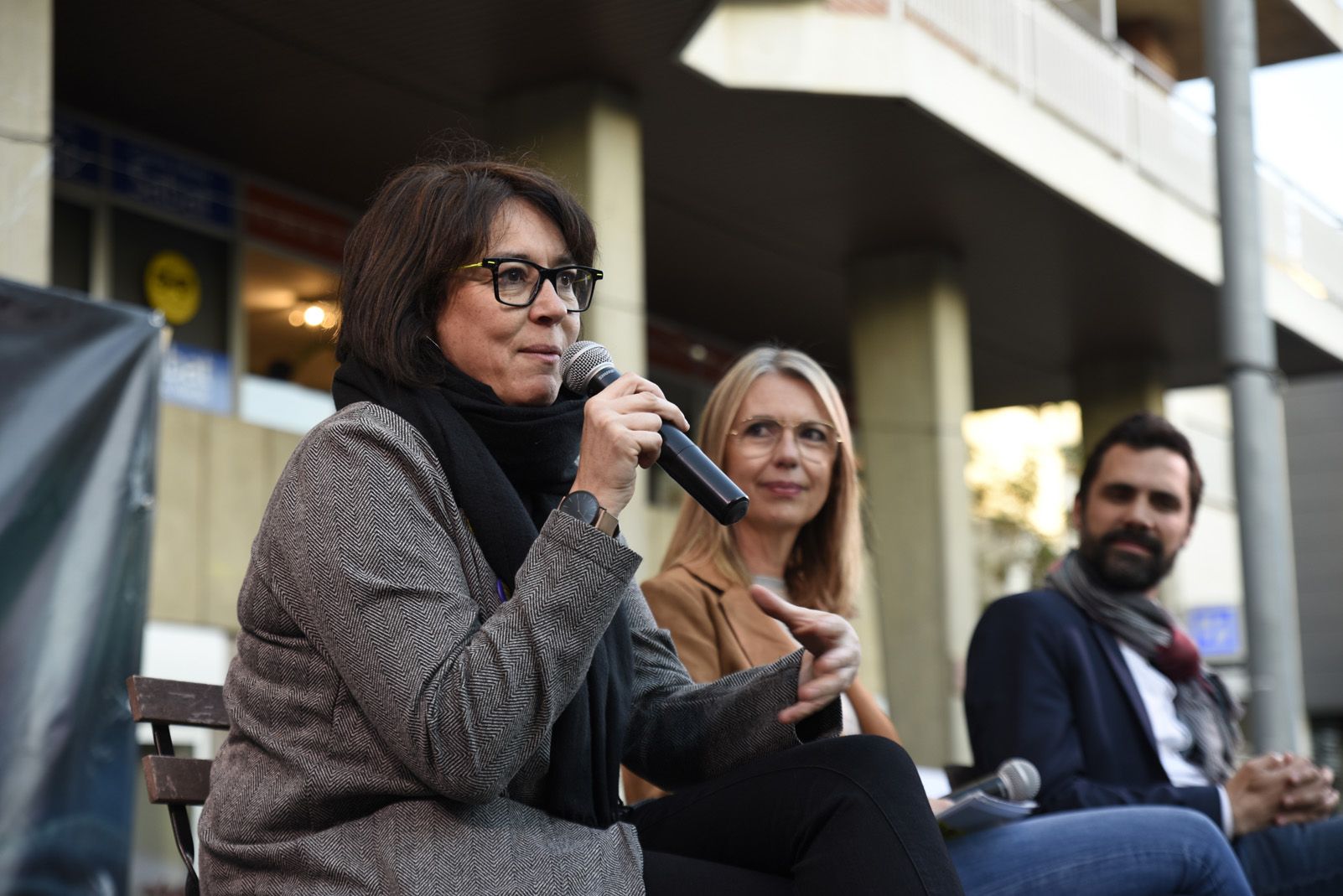 Diana Riba durant la seva intervenció en un acte de campanya d'ERC. FOTO: Bernat Millet
