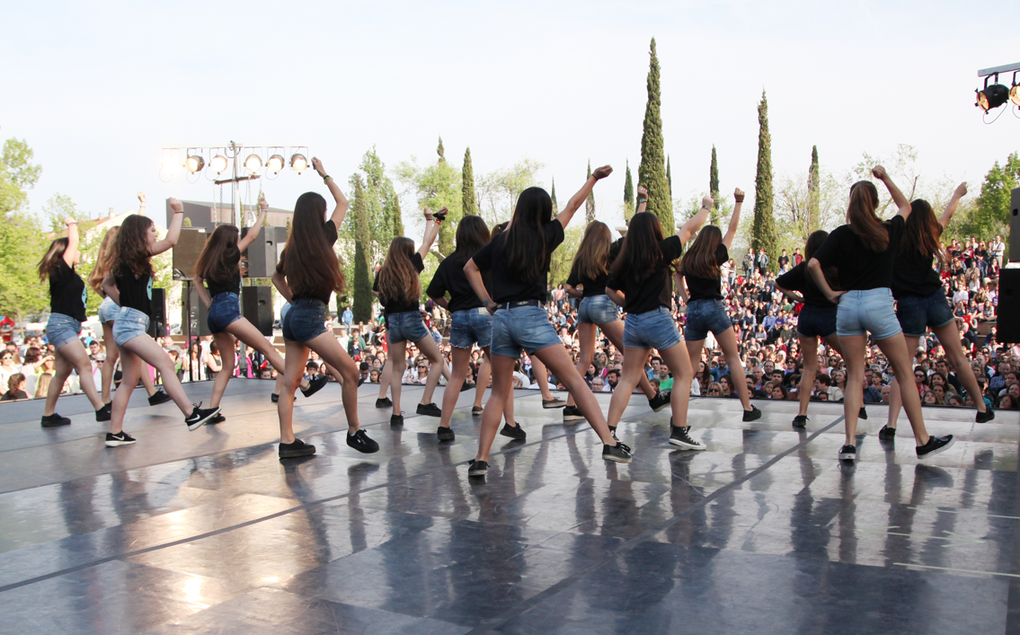 La Mostra de Dansa aplega centenars de persones a Sant Cugat FOTO: Lali Puig