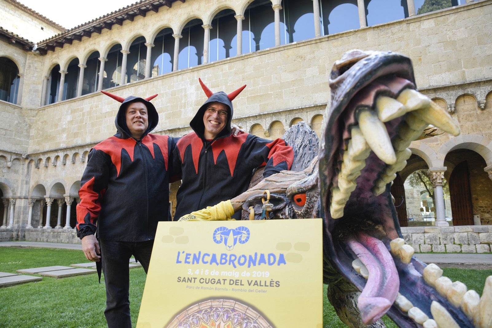 Domènech i Ricart al costat del protagonista de la festa, el Boc. FOTO: Bernat Millet