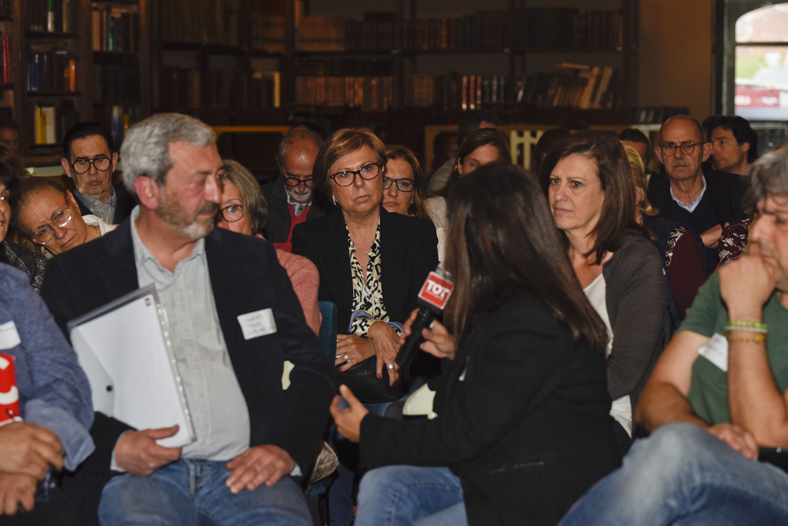 Debat electoral sobre seguretat mobilitat. Foto: Bernat Millet.