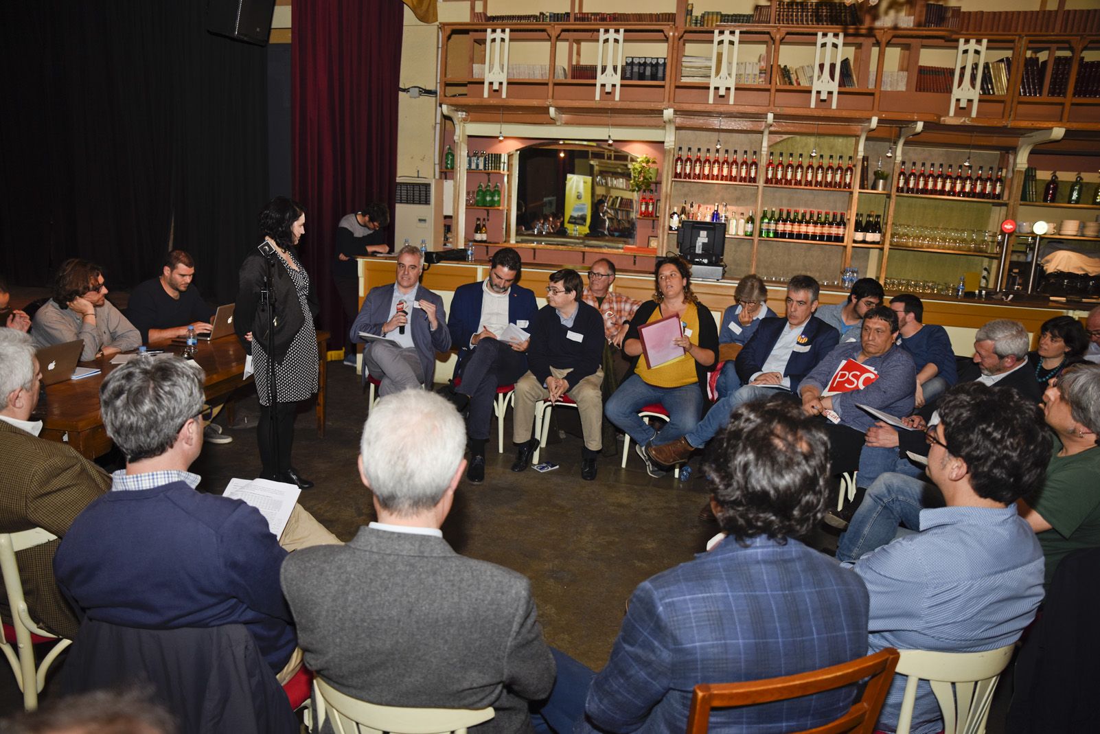 Debat electoral sobre seguretat mobilitat. Foto: Bernat Millet.