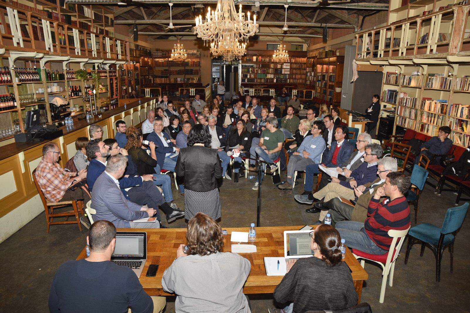 Debat electoral sobre seguretat mobilitat. Foto: Bernat Millet.