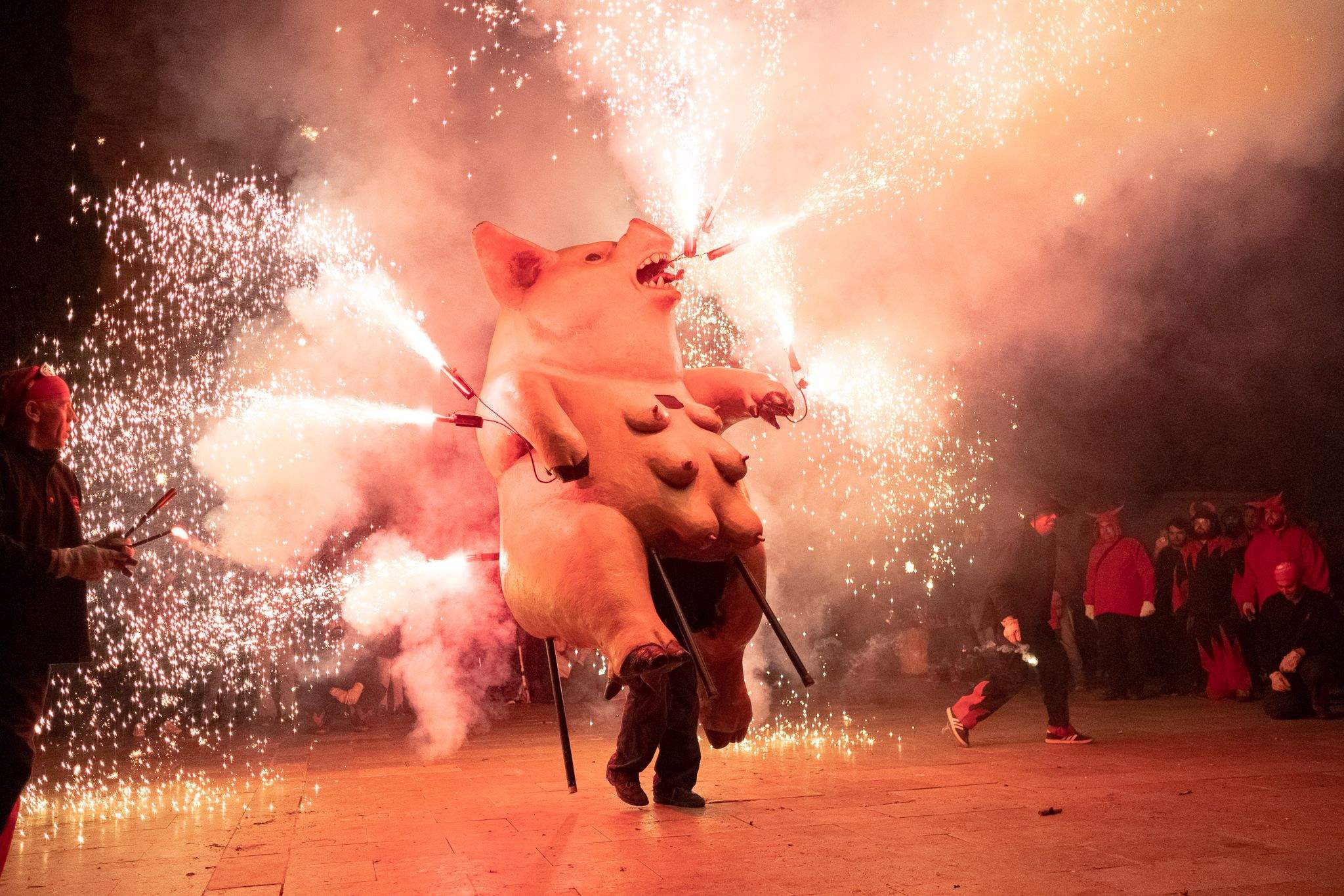 Comença el correfoc. FOTO: Ale Gómez
