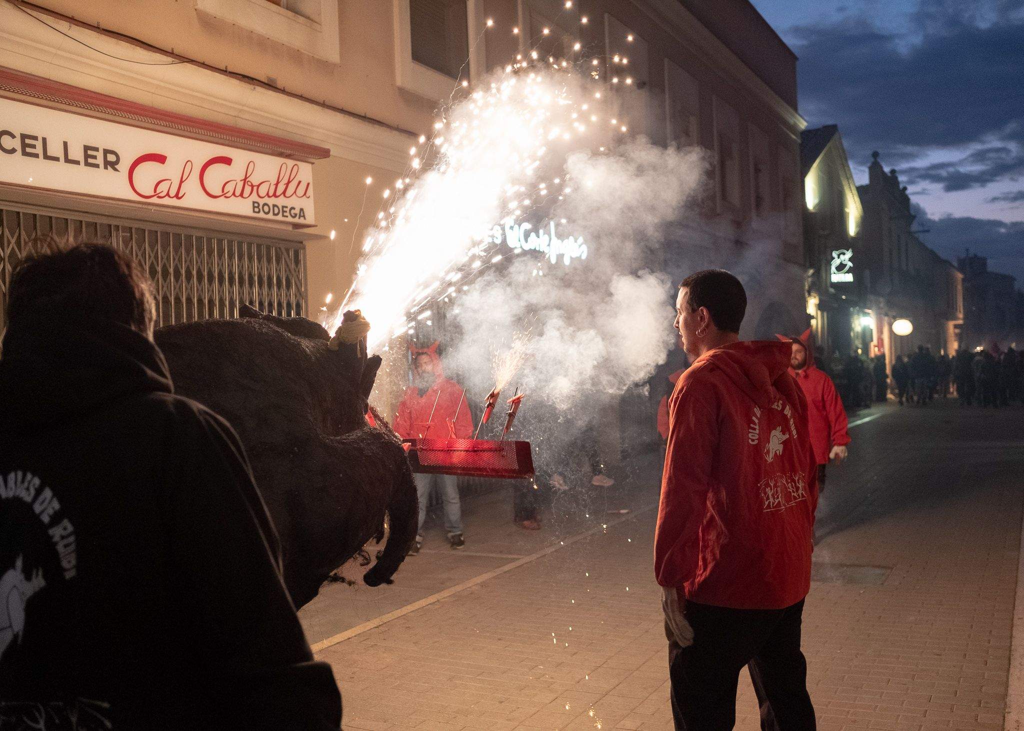 Comença el correfoc. FOTO: Ale Gómez