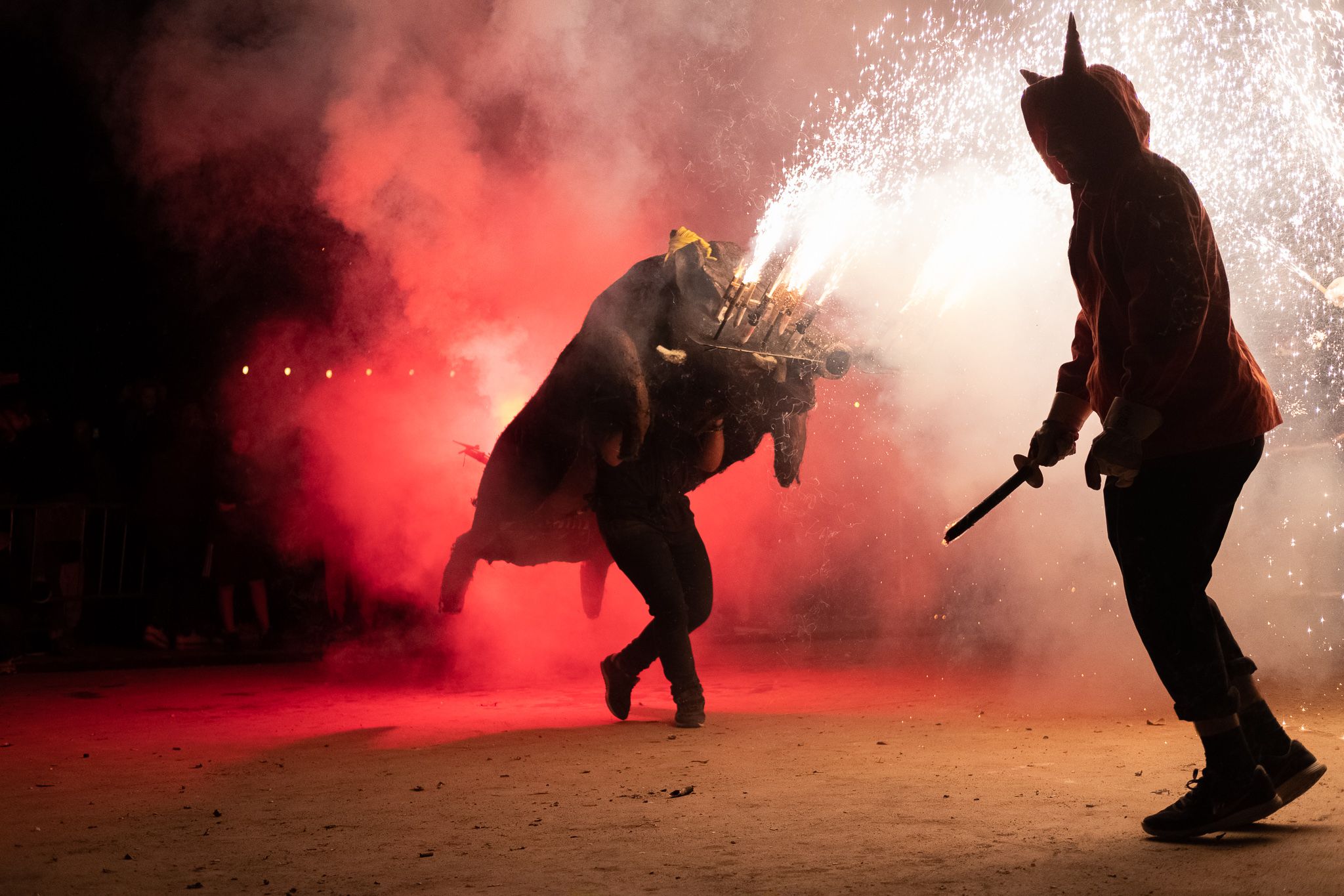 El correfocs al parc Ramón Barnils. FOTO: Ale Gómez