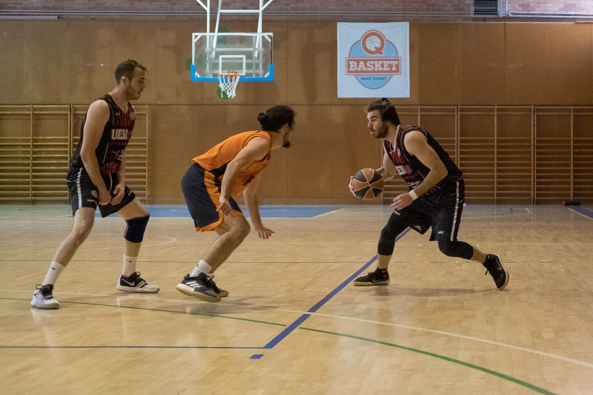 Bàsquet masculí. Partit de lliga. UE Sant Cugat-Escola Pia Sabadell. FOTO: Ale Gómez