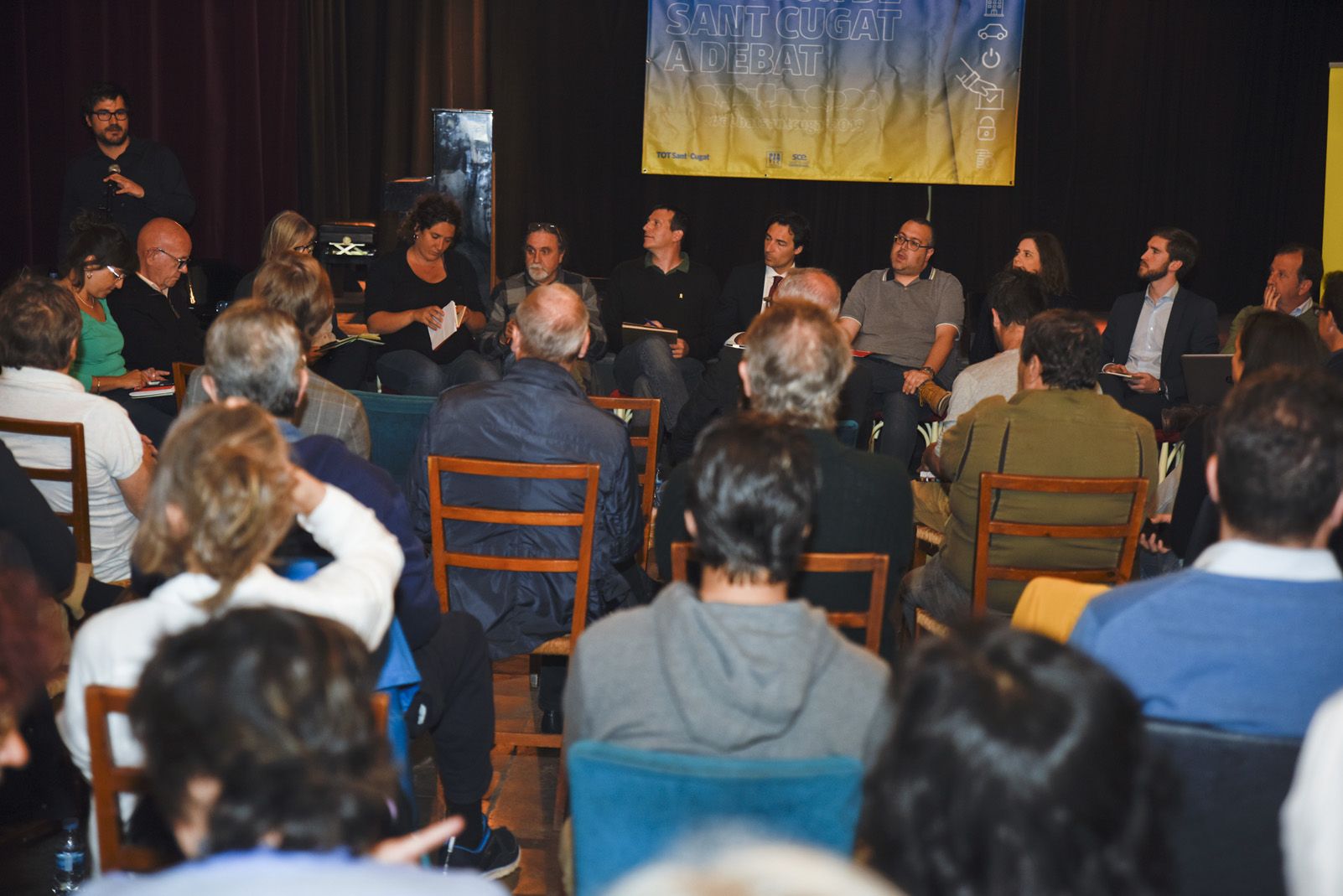 Debat electoral participatiu sobre habitatge. FOTO: Bernat Millet