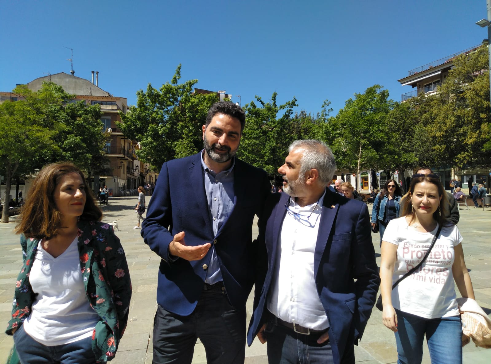 Aldo Ciprián (esquerra), alcaldable de Cs a Sant Cugat i Carlos Carrizosa (dreta), diputat al Parlament. FOTO: Ferran Mitjà