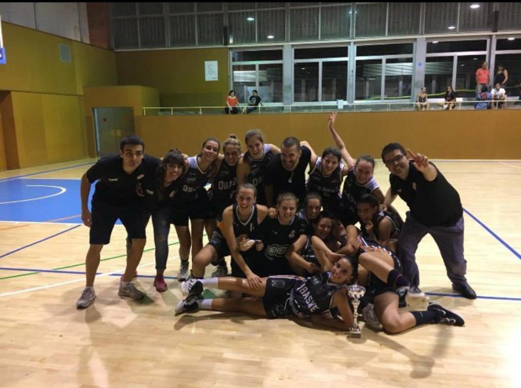 El sénior femení del Qbasket Sant Cugat lluitarà per pujar a 2a Catalana. FOTO: Qbasket Sant Cugat