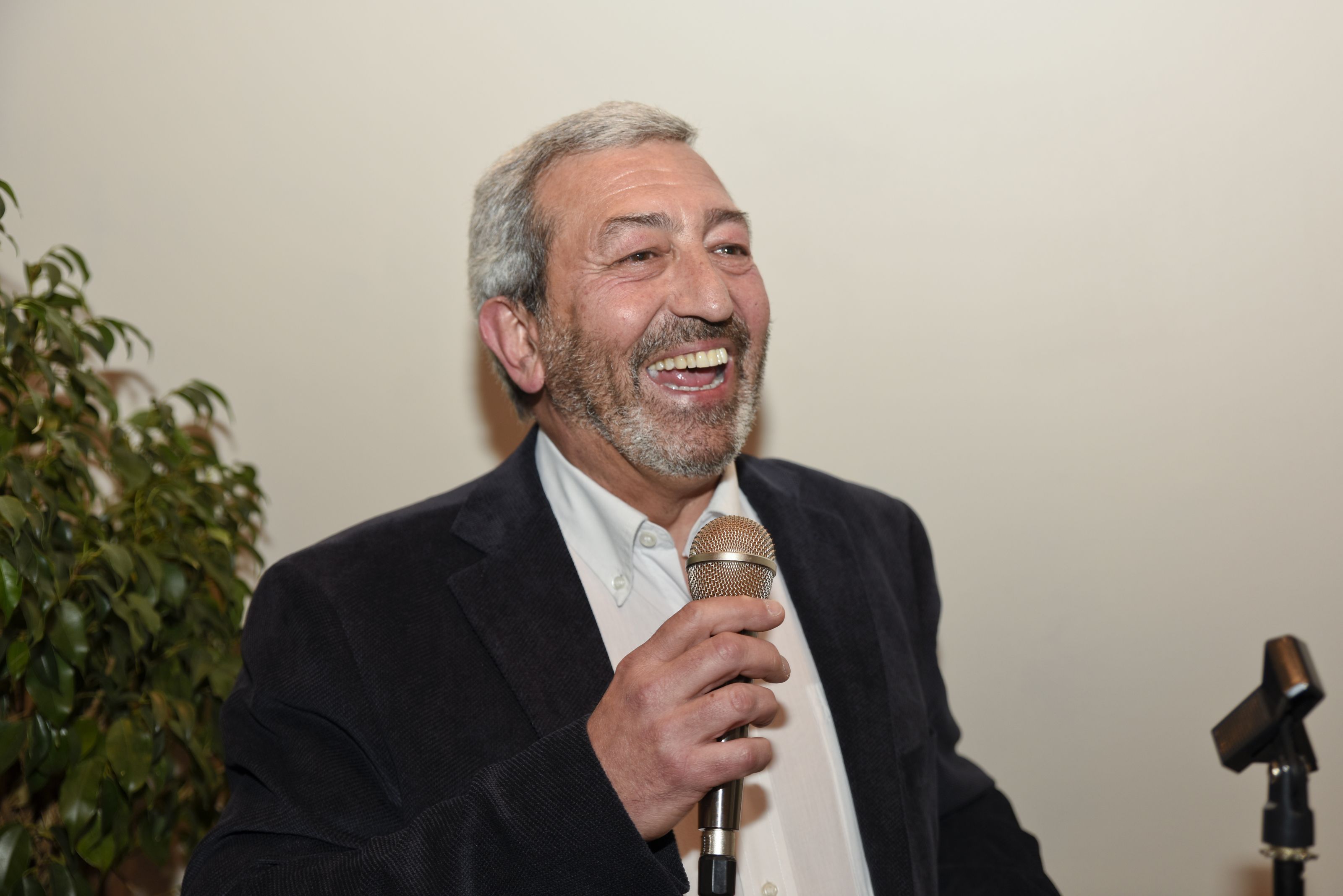 Carles Toda durant la presentació d'Units per Sant Cugat. FOTO: Bernat Millet