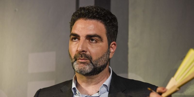 Aldo Ciprian al debat electoral dels candidats a l'alcaldia. Foto: Bernat Millet.