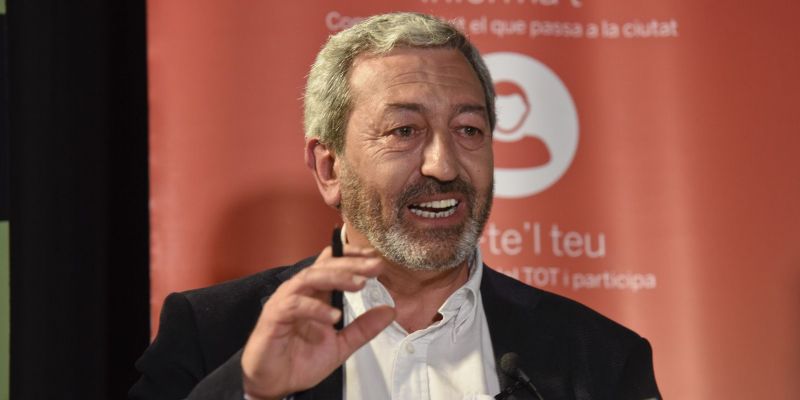 Carles Toda al debat electoral dels candidats a l'alcaldia. Foto: Bernat Millet.