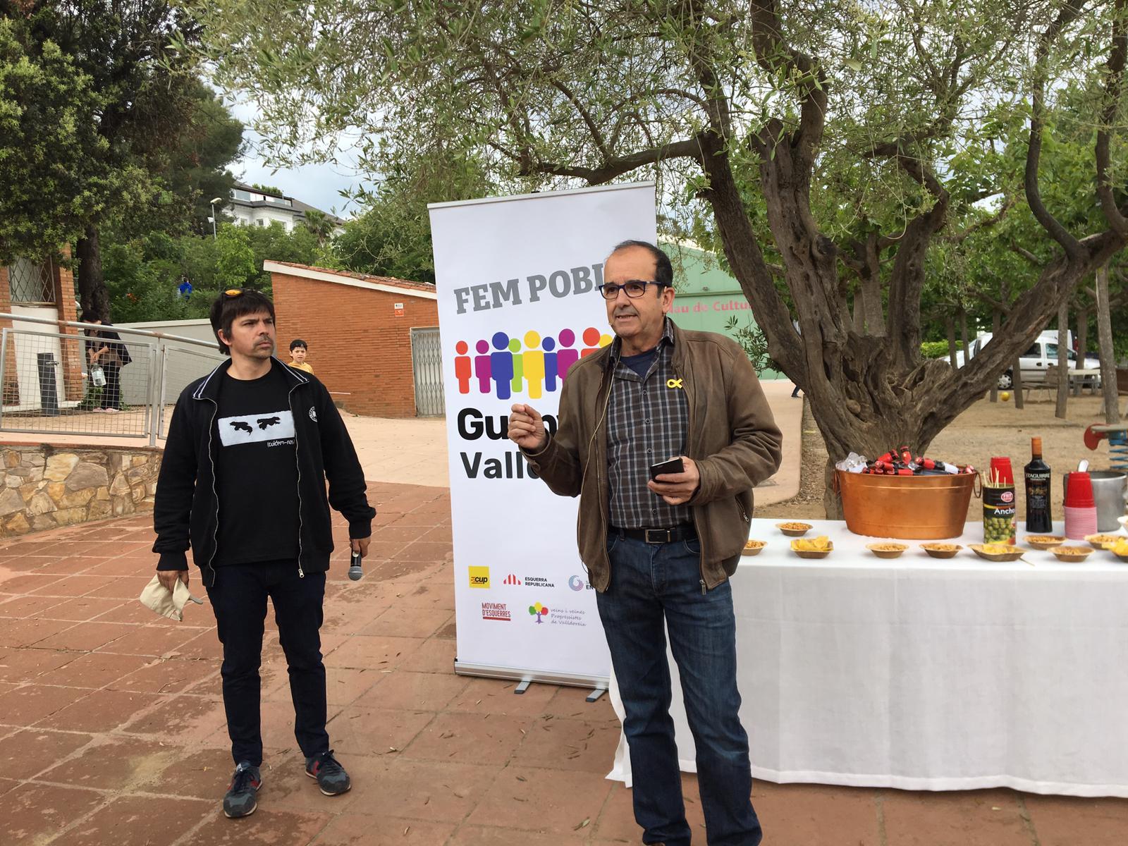 Xavier Humet durant l'acte de campanya de Guanyem Valldoreix. FOTO: Paula Galván