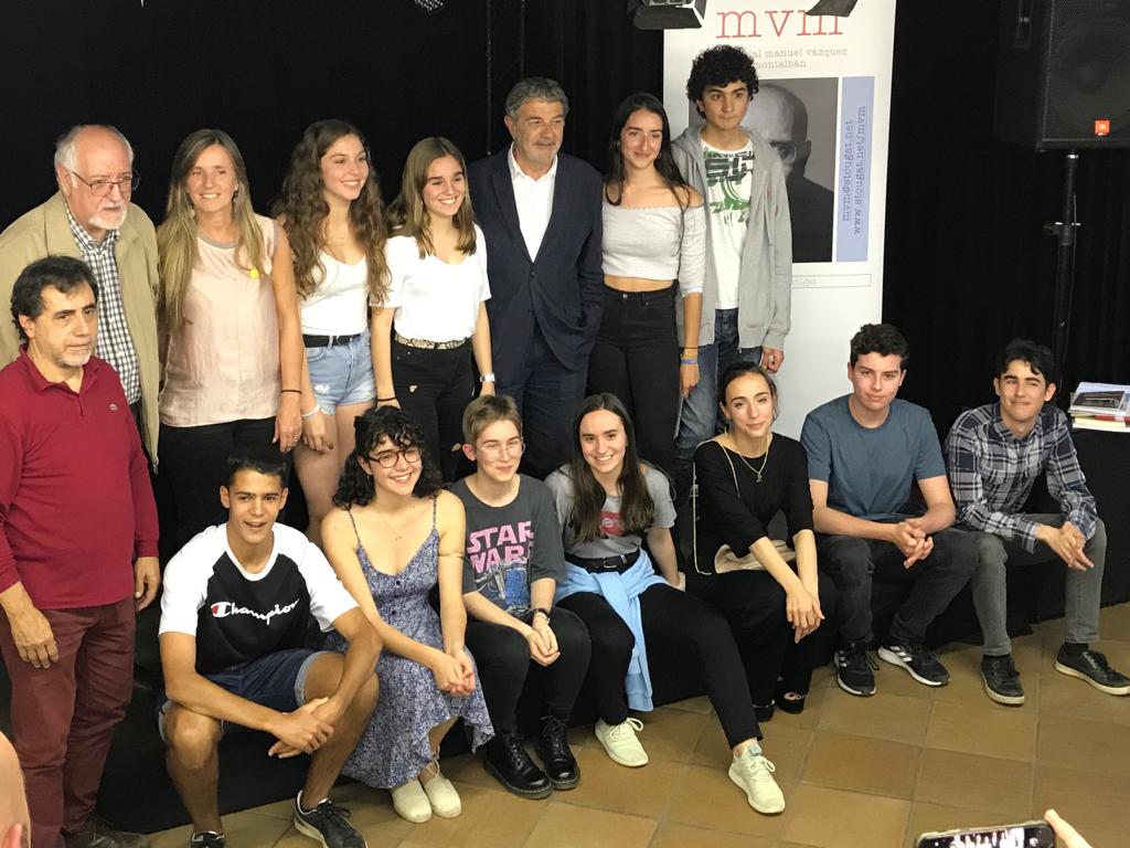 Fotografia de família dels premiats en aquesta edició. FOTO: TOT Sant Cugat