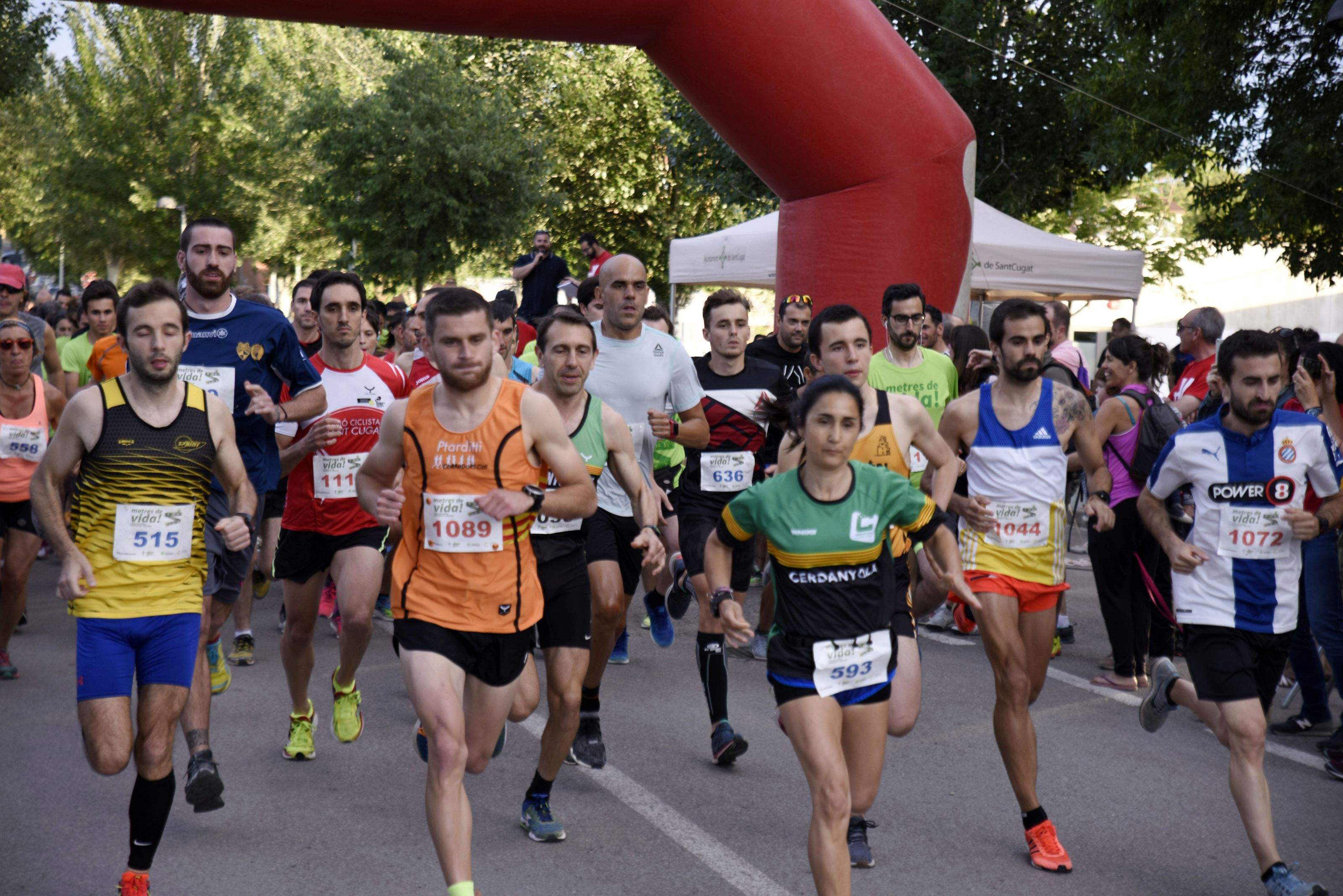 La primera edició de la cursa contra el càncer Metres de Vida es va fer el 2018 a Mira-sol. FOTO: Bernat Millet