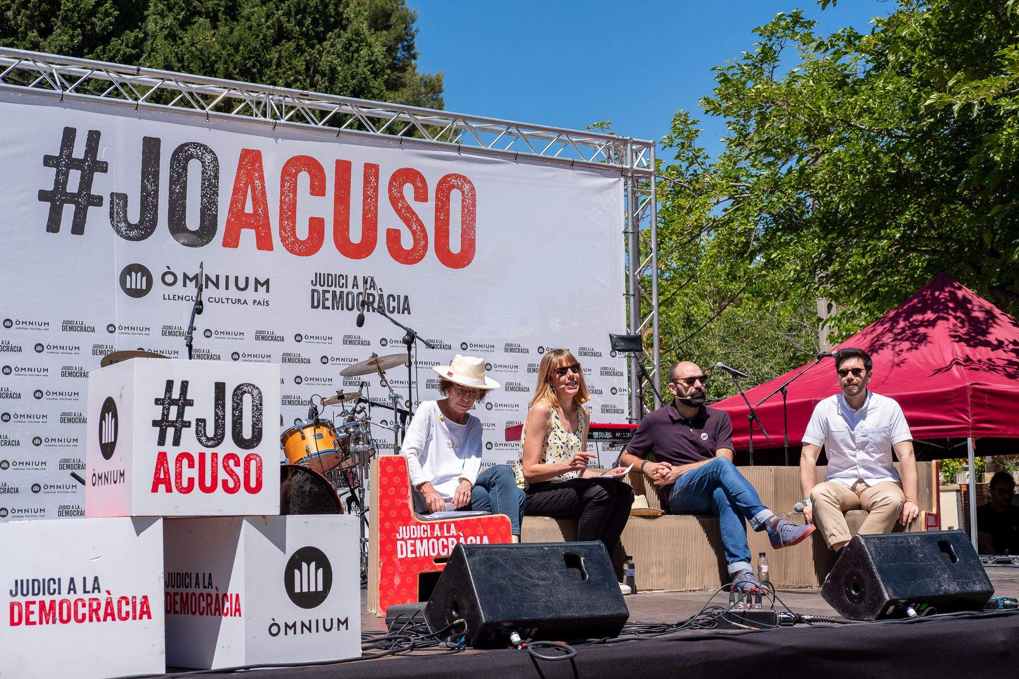 Botifarrada reivindicativa d'Òmnium Cultural a Sant Cugat. FOTO: Ale Gómez