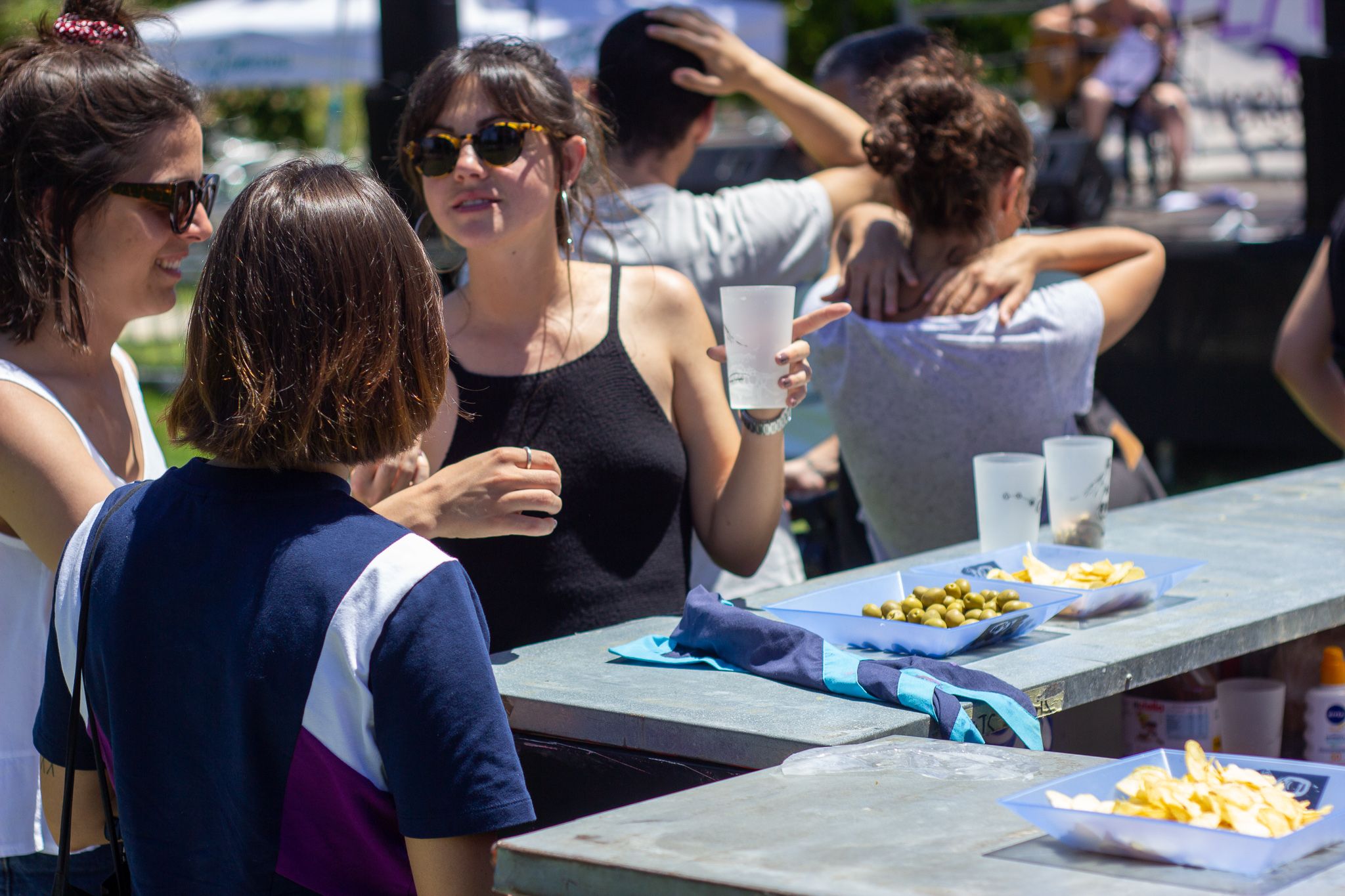 4a Jornada Feminista a Sant Cugat, paella i música. FOTO: Ale Gómez