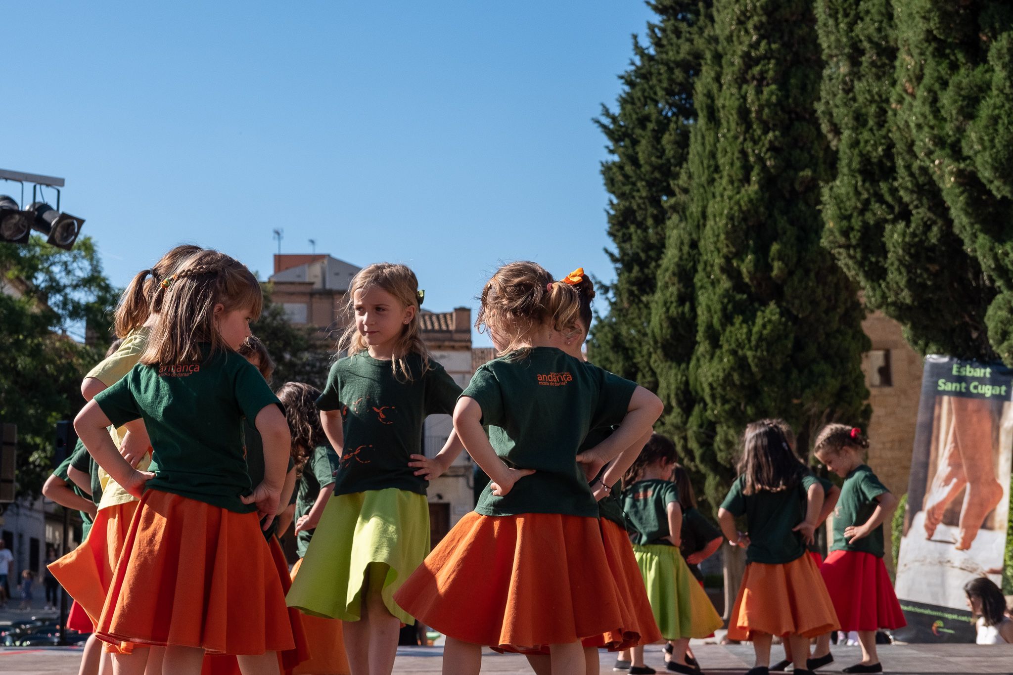 L'Esbart a la plaça d'Octavià amb l'Andança a Plaça. FOTO: Ale Gómez