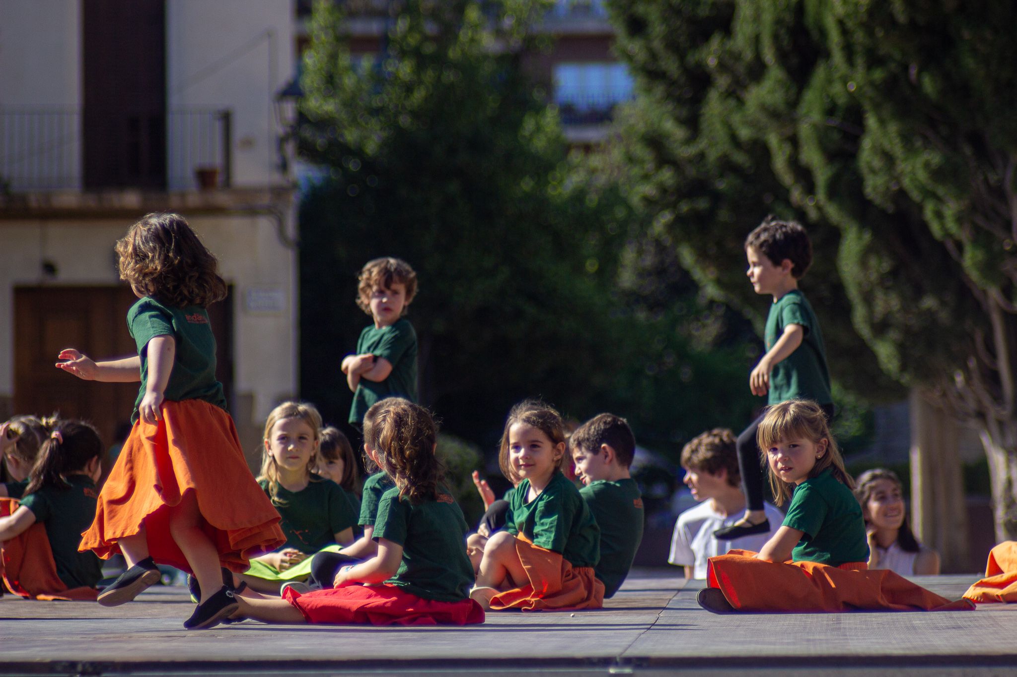 L'Esbart a la plaça d'Octavià amb l'Andança a Plaça. FOTO: Ale Gómez