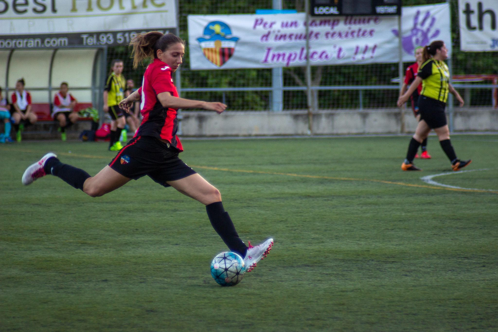 Futbol femení. 3a ronda Copa de Catalunya S.C. FC-Sant Pere Pescador. FOTO: Ale Gómez