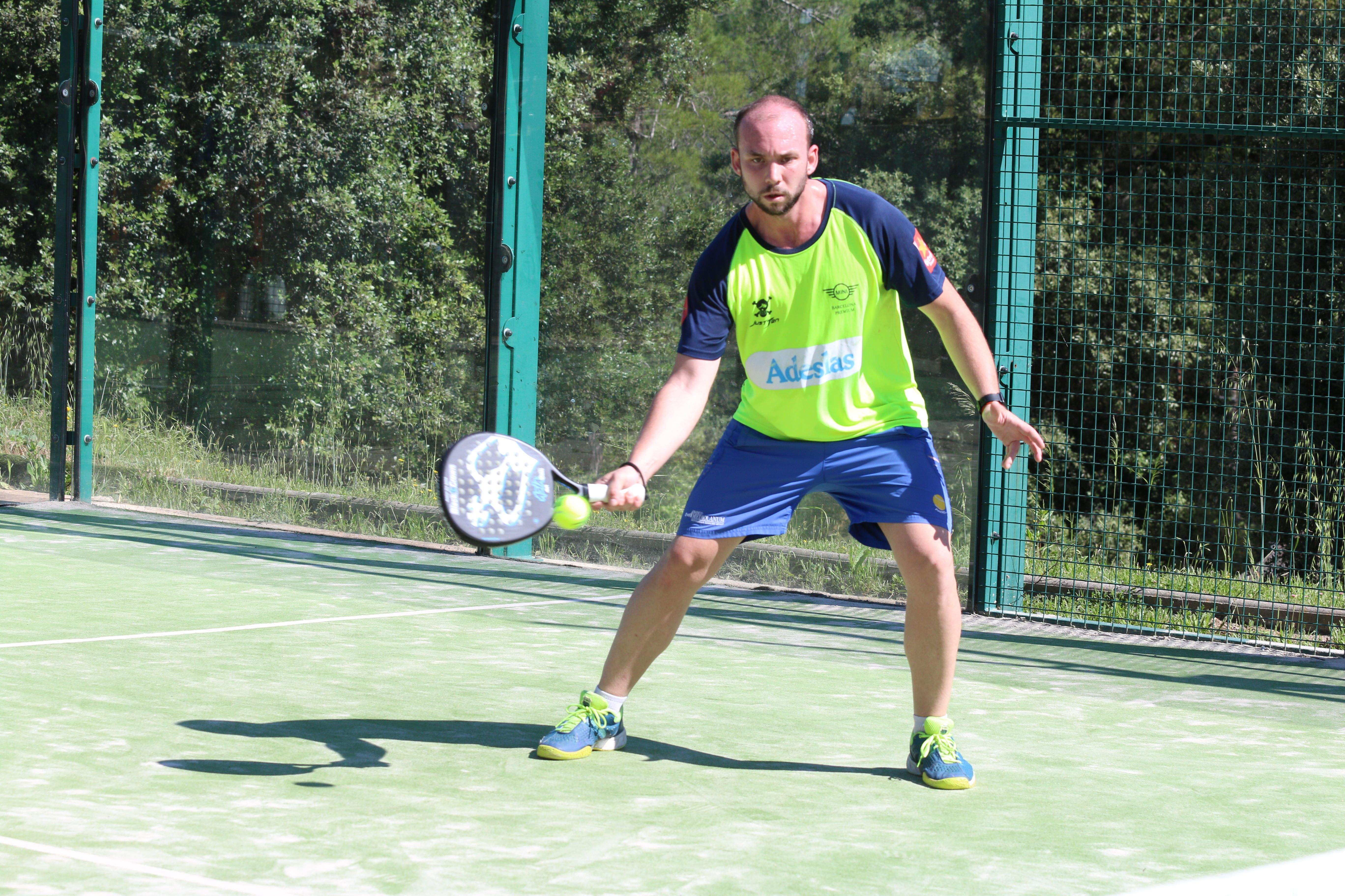 Un dels participants del 2018 al Torneig de Pàdel Solidari Força Miquel. FOTO: Lali Álvarez