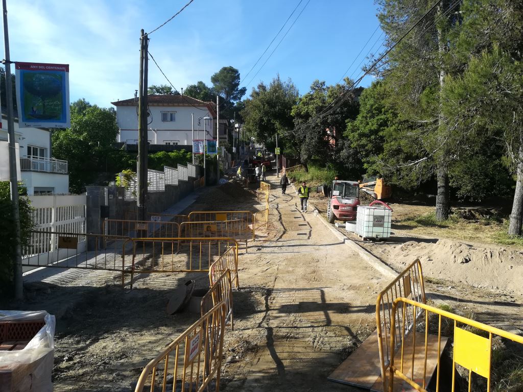 Obres a la baixada de Can Llobet. FOTO: Ajuntament de Sant Cugat