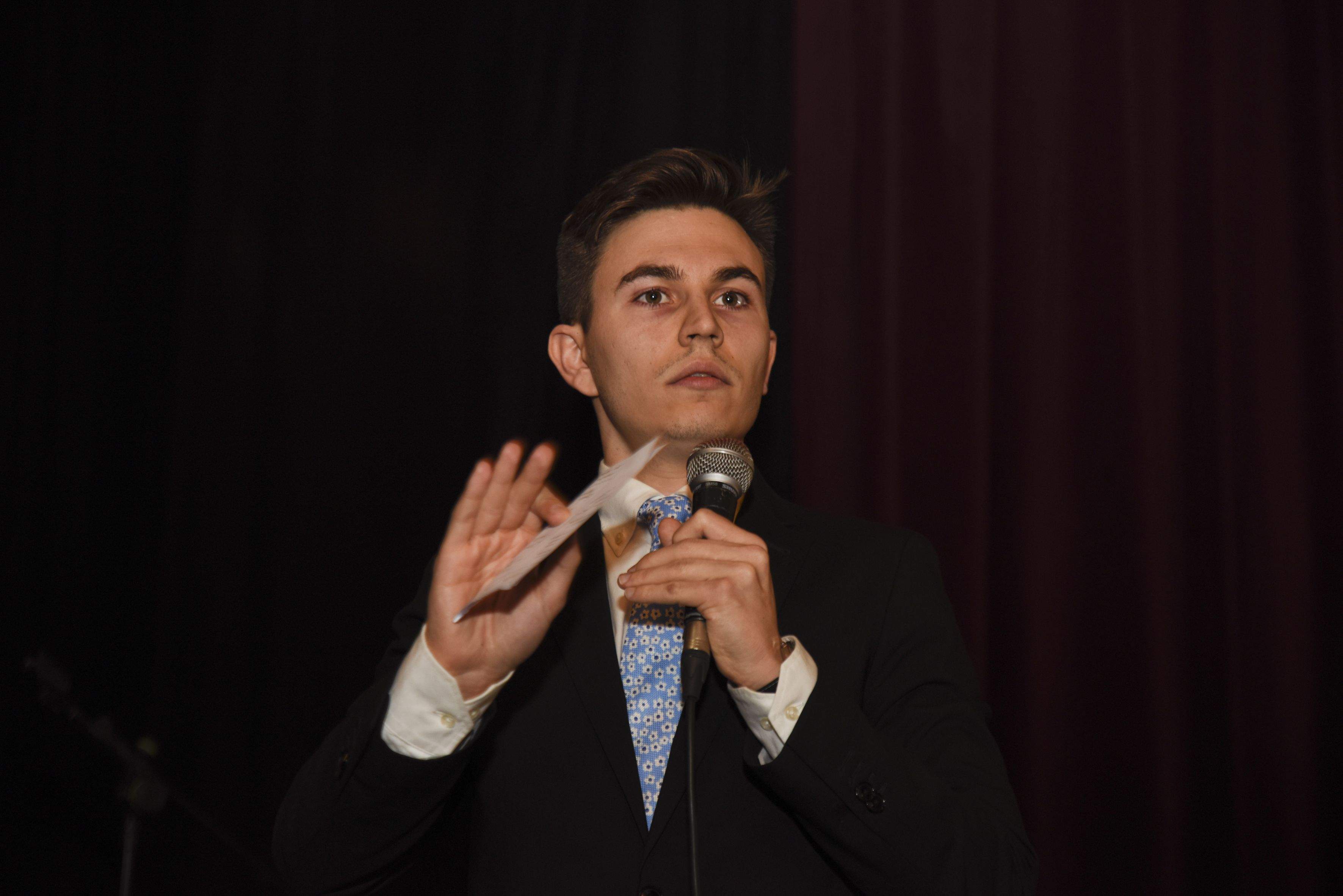 Igancio Rigau durant un dels debats electorals organitzats pel TOT Sant Cuagt. FOTO: Bernat Millet