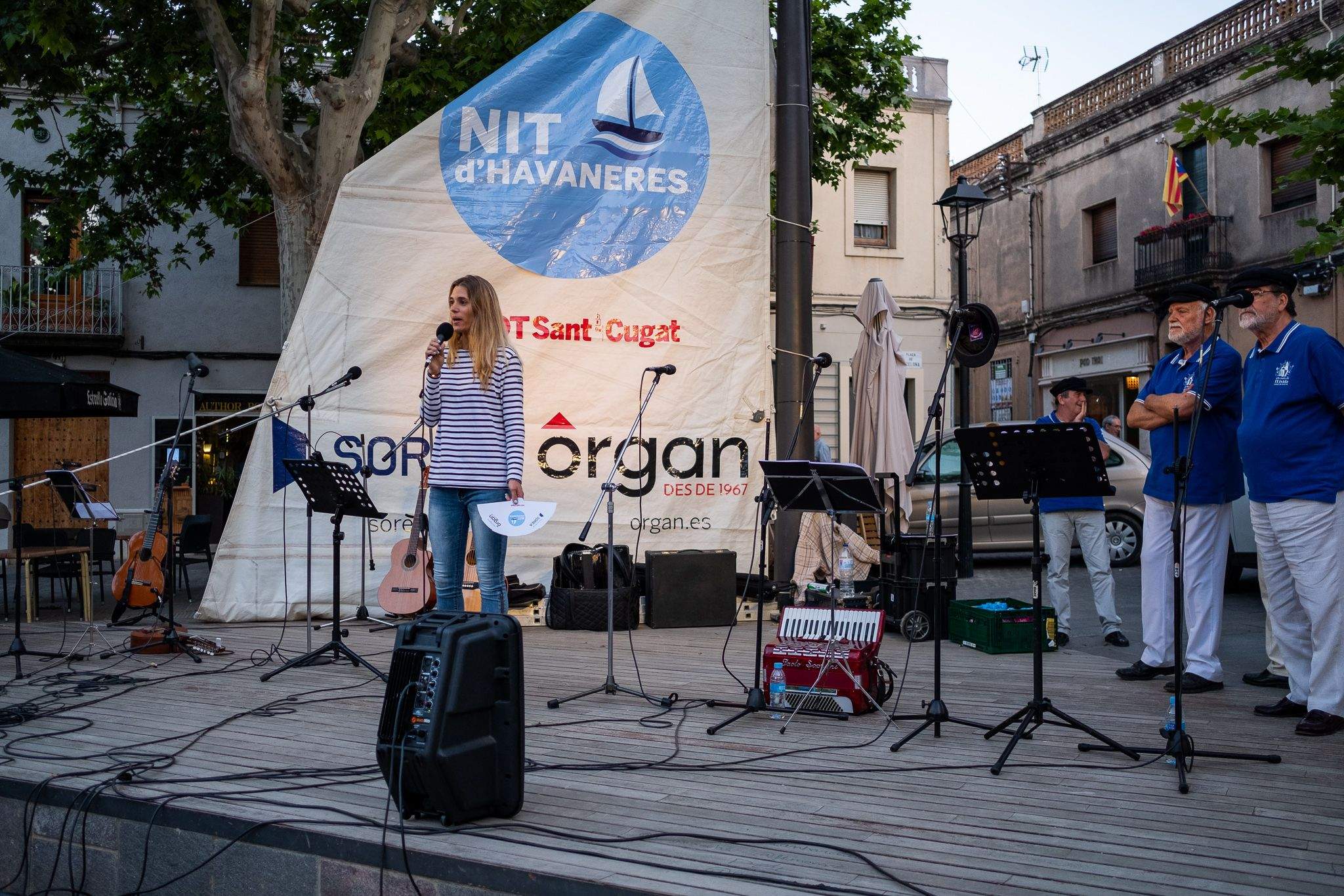 Cantada d'havaneres del TOT Sant Cugat. FOTO: Ale Gómez