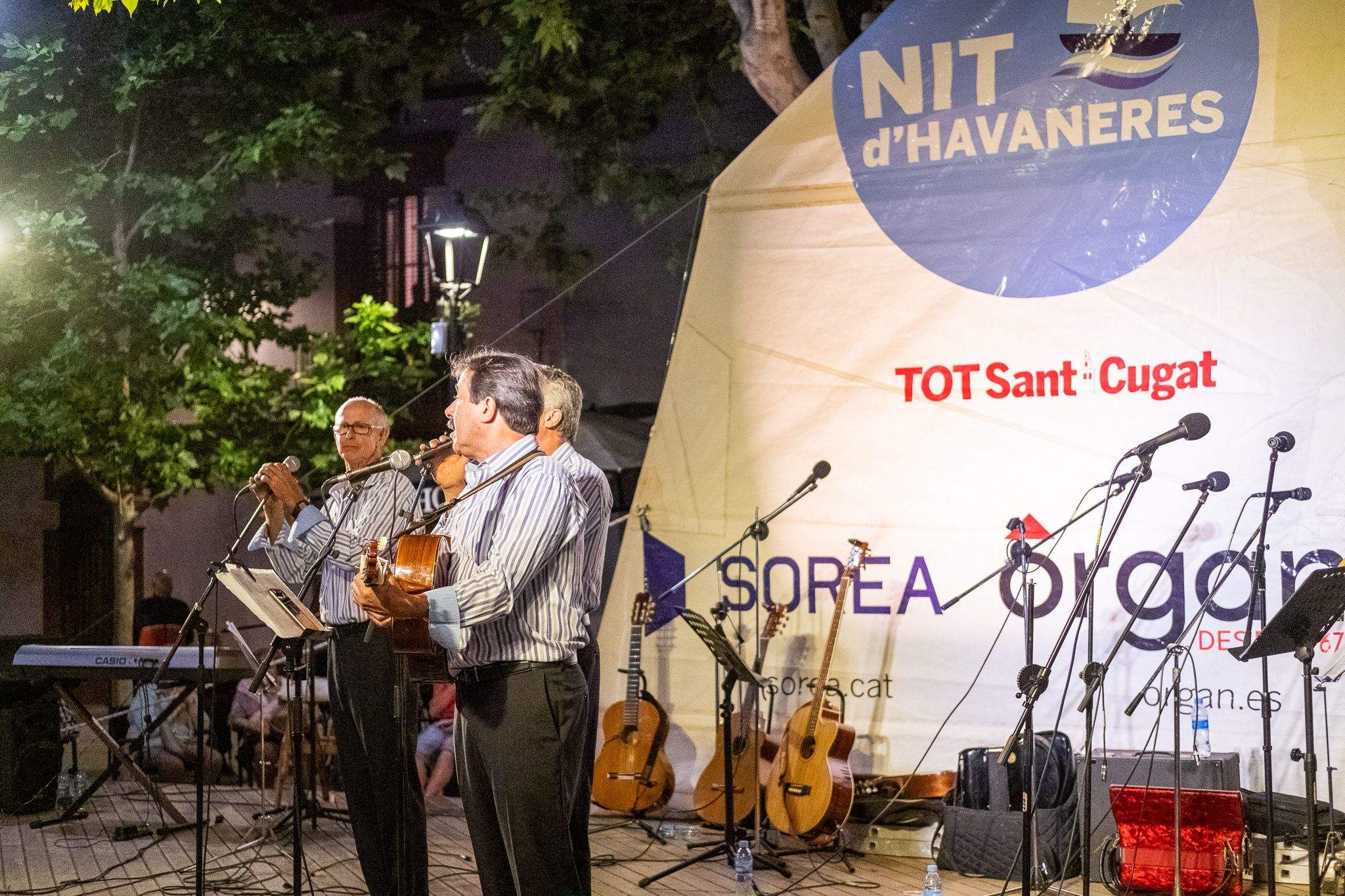 Cantada d'havaneres del TOT Sant Cugat. FOTO: Ale Gómez